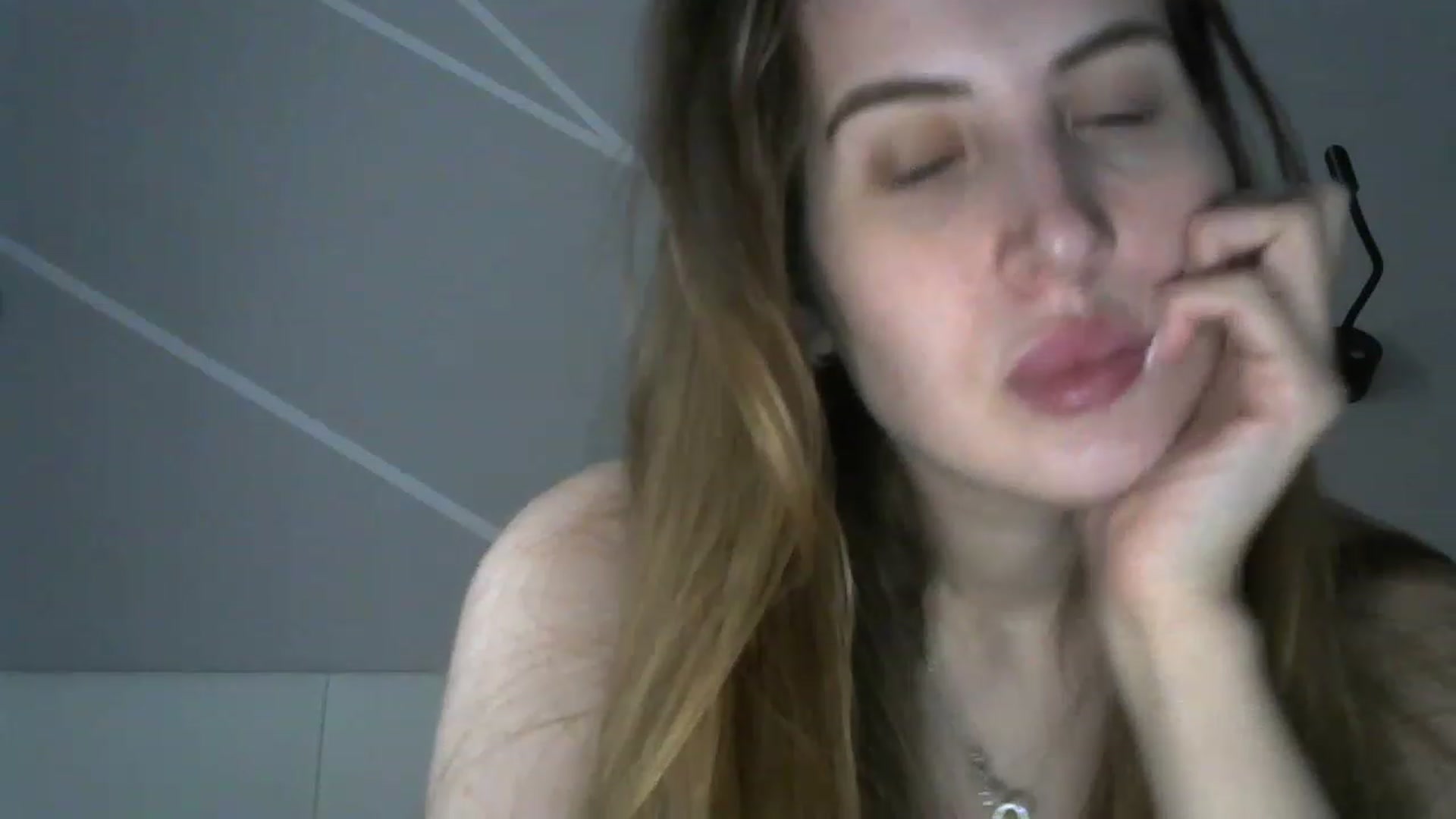 Gallery image thumbnail from MarryCox's myfreecams stream on, 12/02/2022, 12:11 image 9 of 20