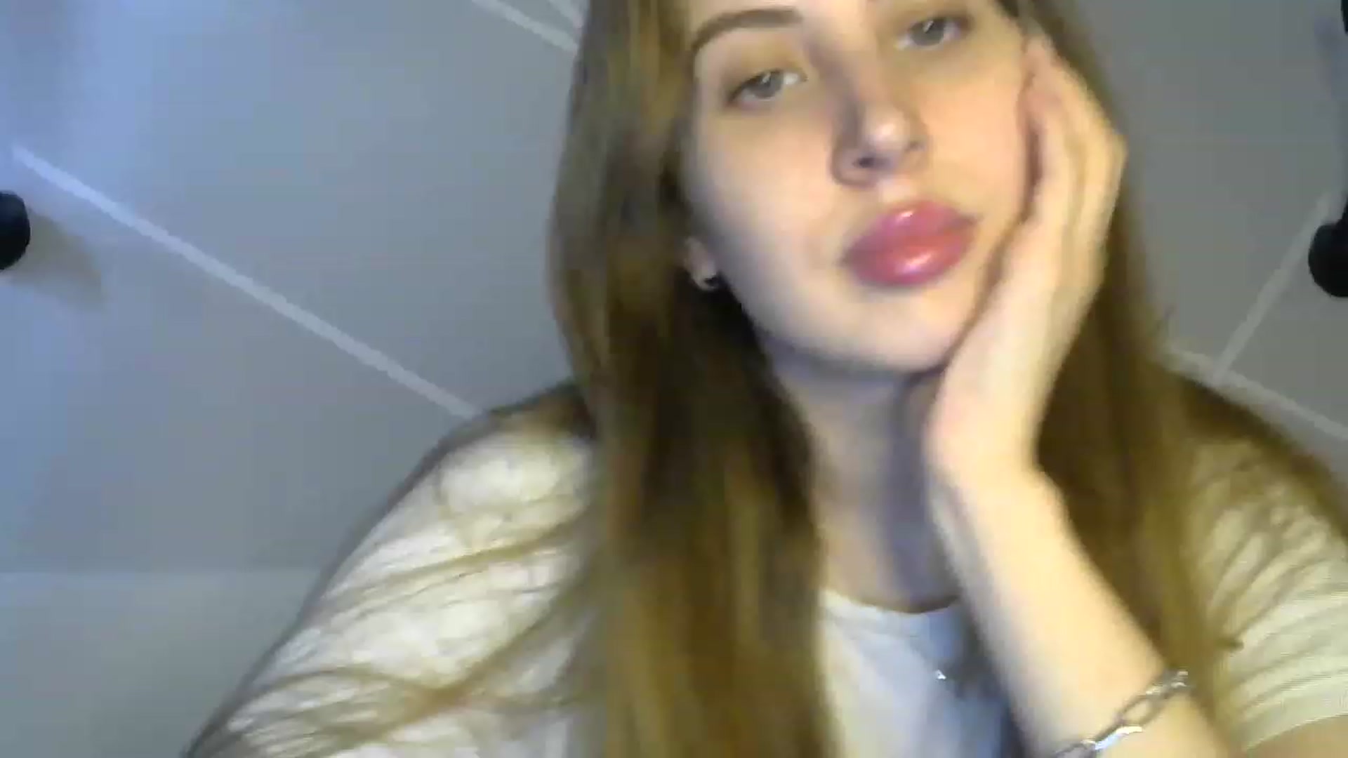 Gallery image thumbnail from MarryCox's myfreecams stream on, 01/03/2023, 12:27 image 9 of 20
