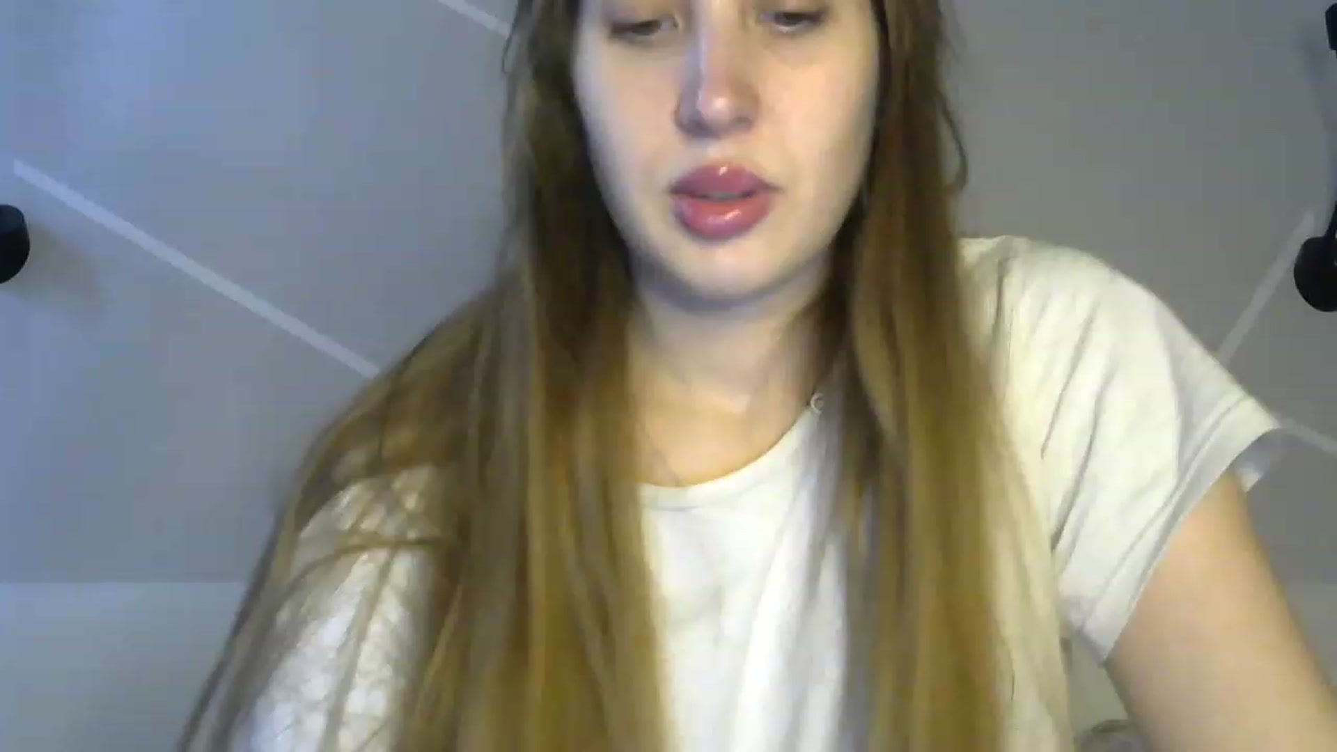 Gallery image thumbnail from MarryCox's myfreecams stream on, 01/03/2023, 12:27 image 2 of 20