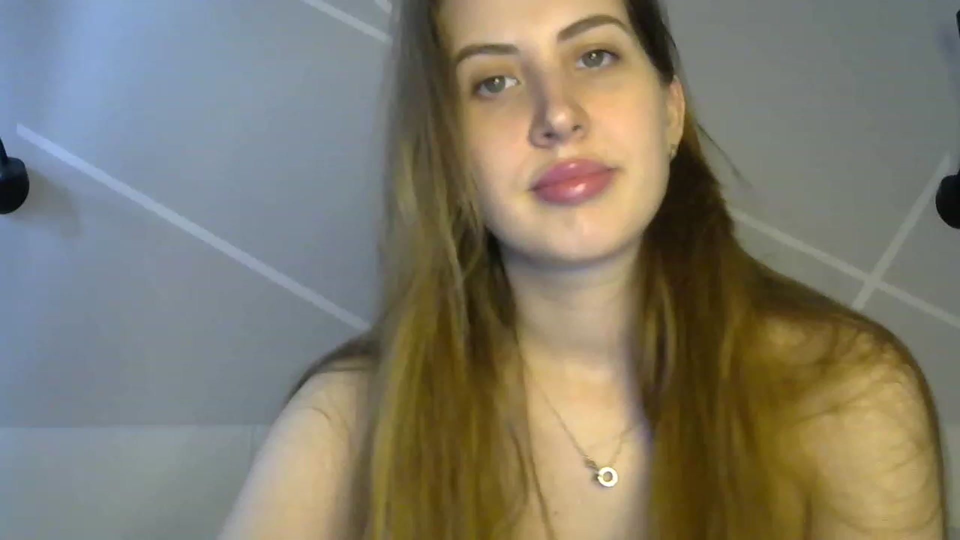 Gallery image thumbnail from MarryCox's myfreecams stream on, 01/03/2023, 12:27 image 14 of 20