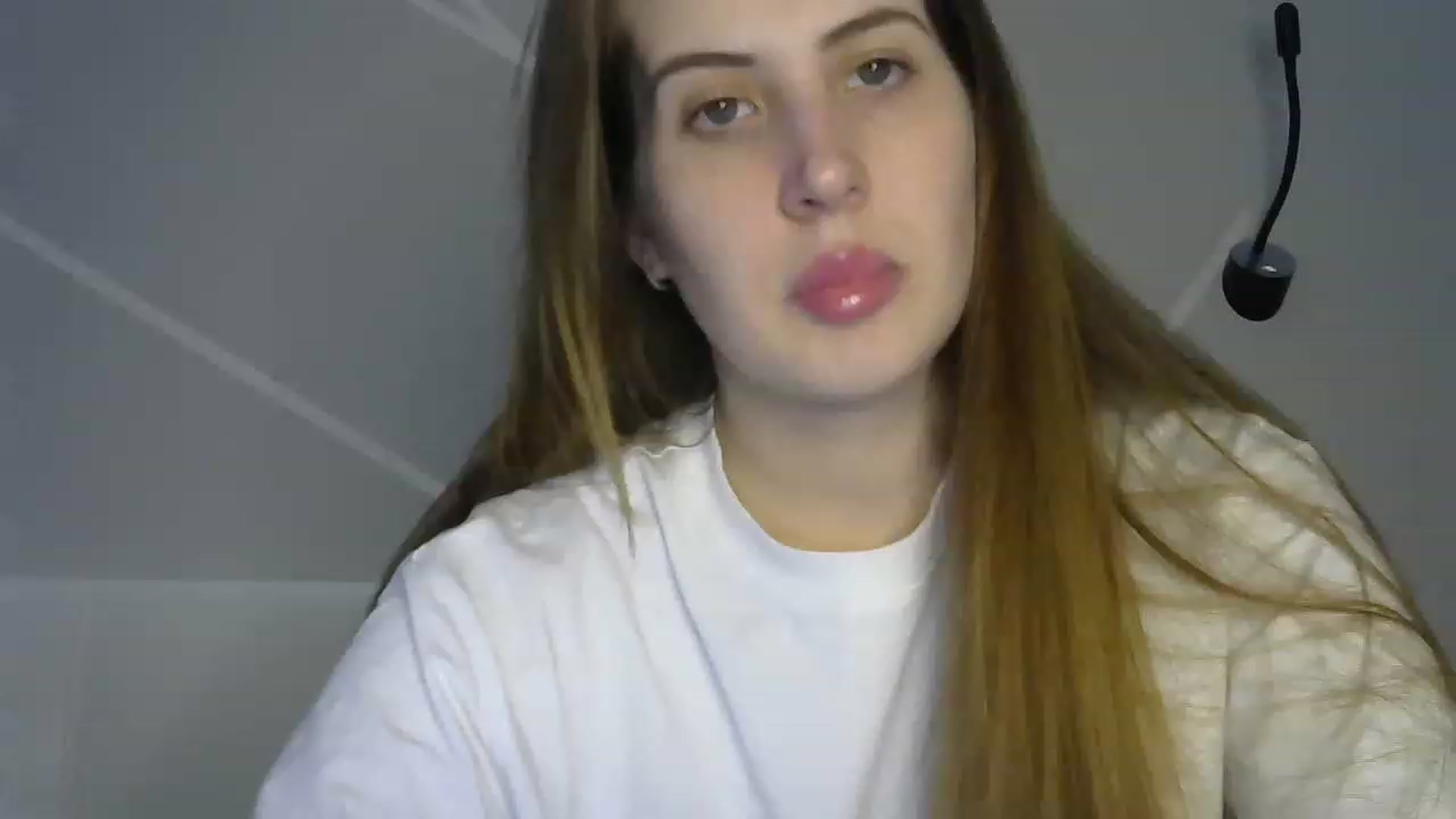 Gallery image thumbnail from MarryCox's myfreecams stream on, 02/06/2023, 14:25 image 12 of 20