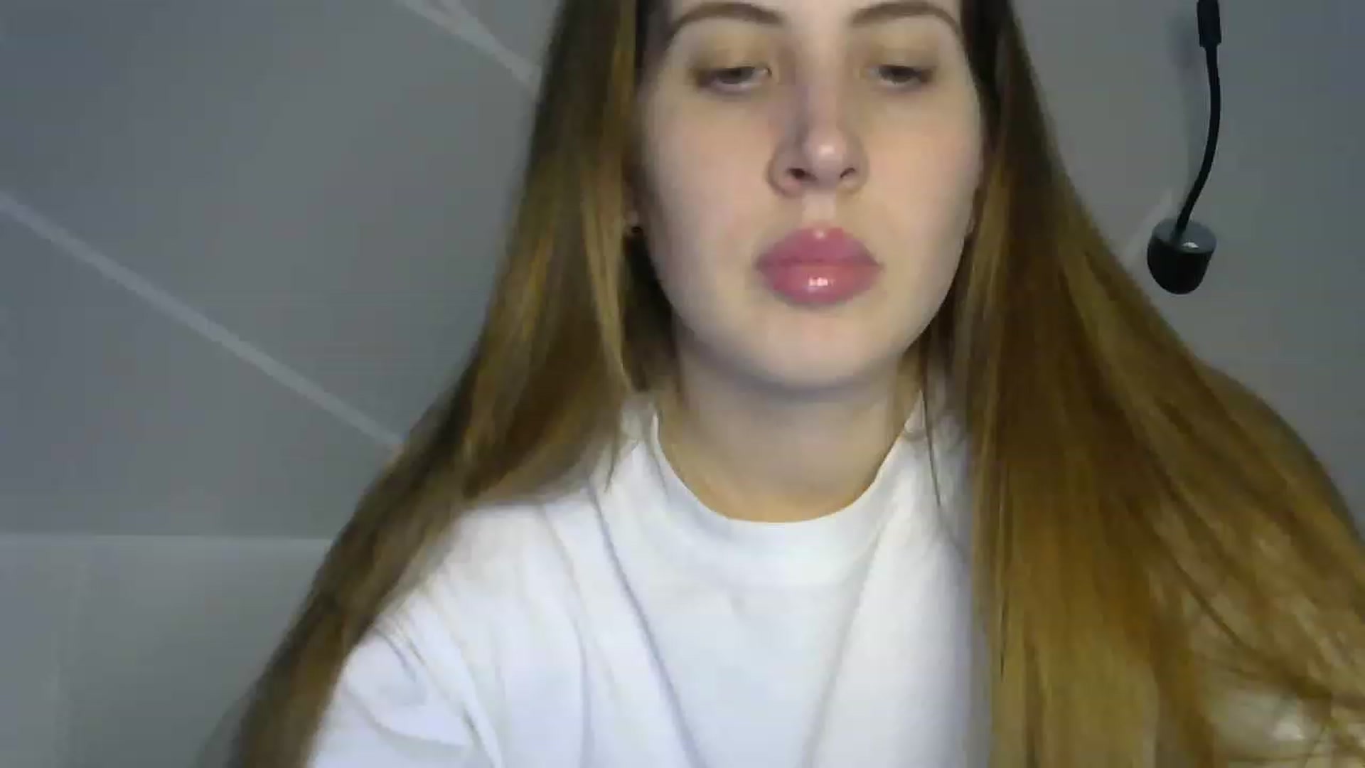Gallery image thumbnail from MarryCox's myfreecams stream on, 02/06/2023, 14:25 image 10 of 20
