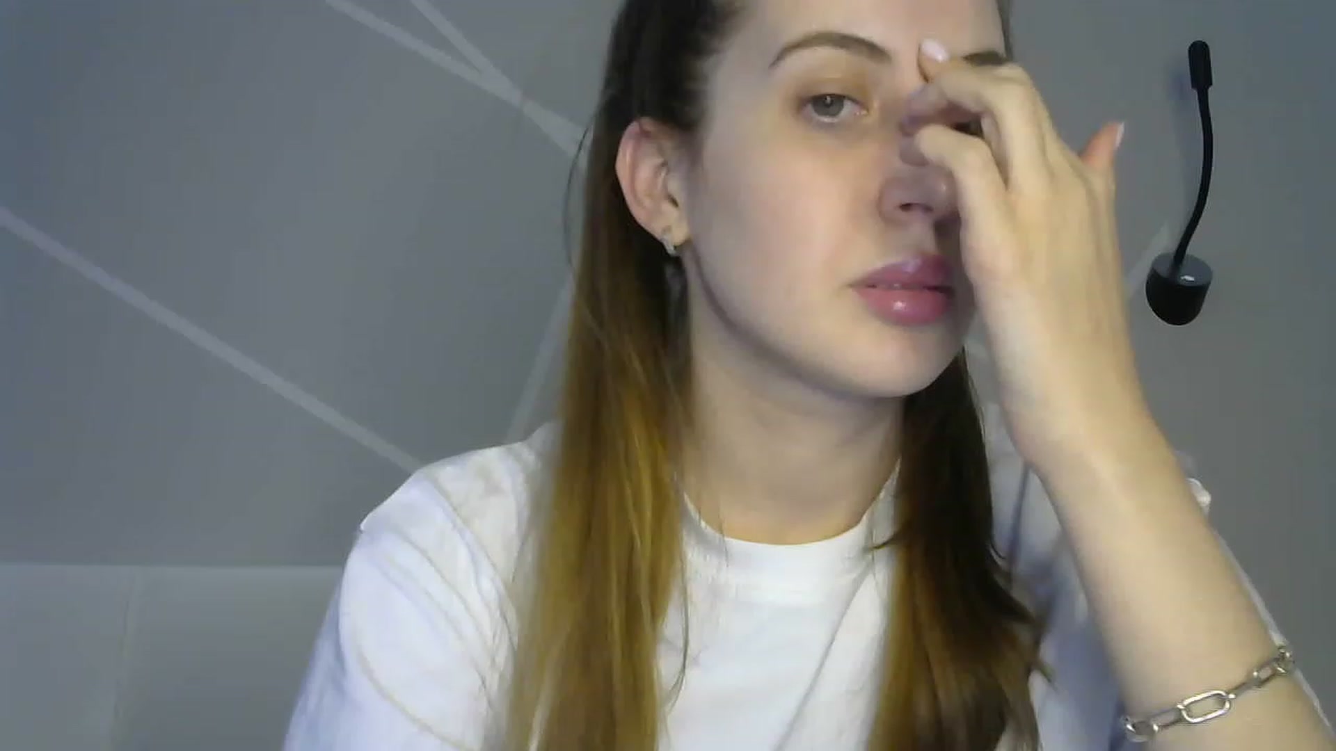 Gallery image thumbnail from MarryCox's myfreecams stream on, 02/06/2023, 14:25 image 3 of 20