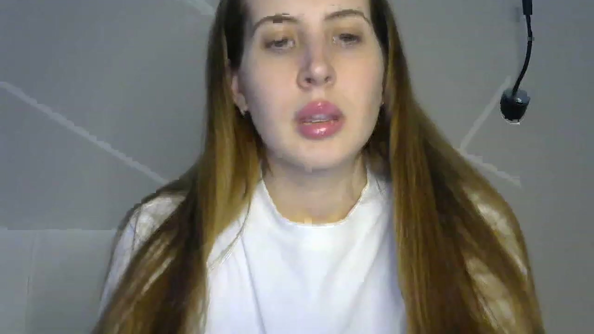 Gallery image thumbnail from MarryCox's myfreecams stream on, 02/06/2023, 14:25 image 16 of 20