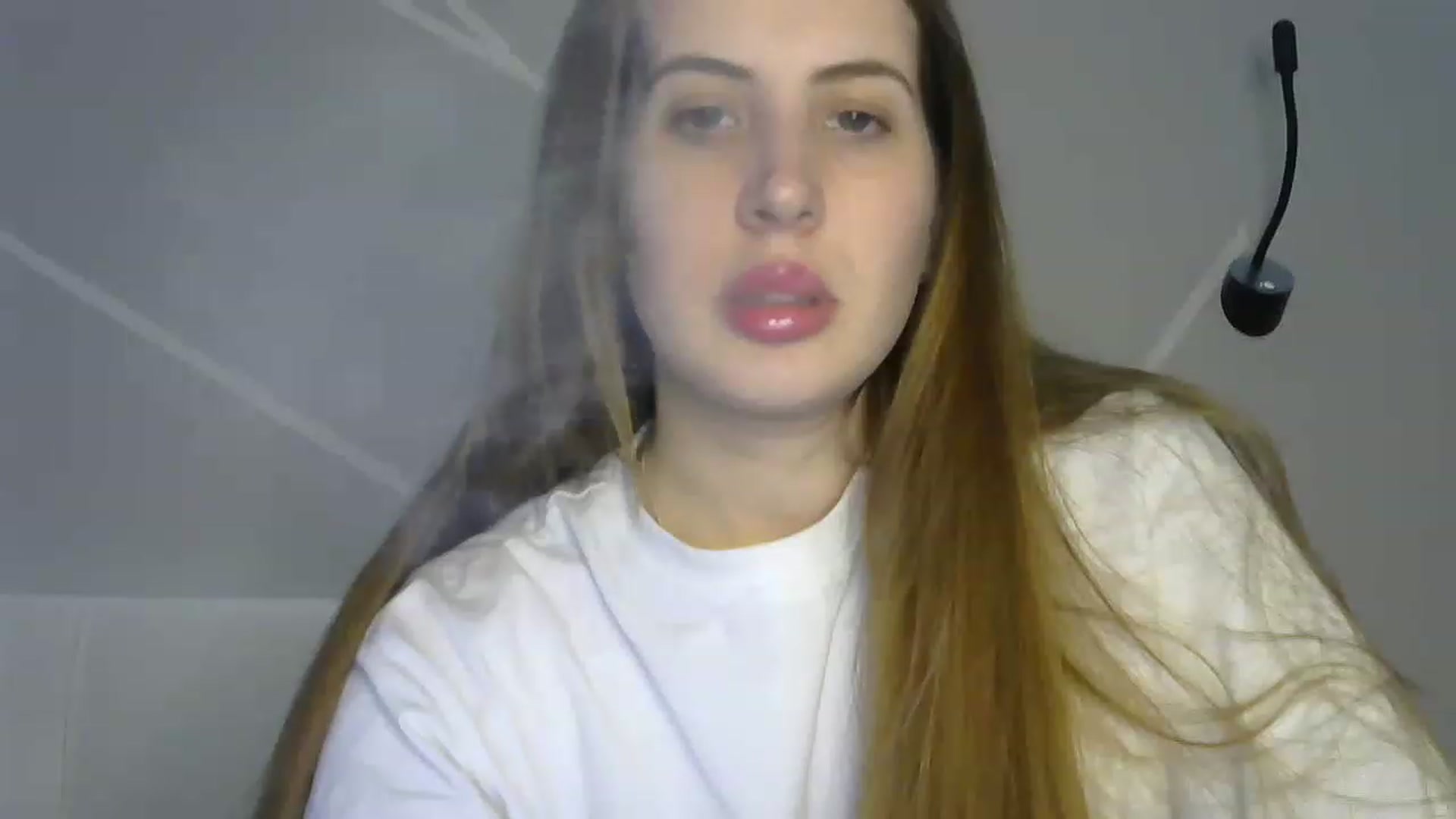 Gallery image thumbnail from MarryCox's myfreecams stream on, 02/06/2023, 14:25 image 13 of 20