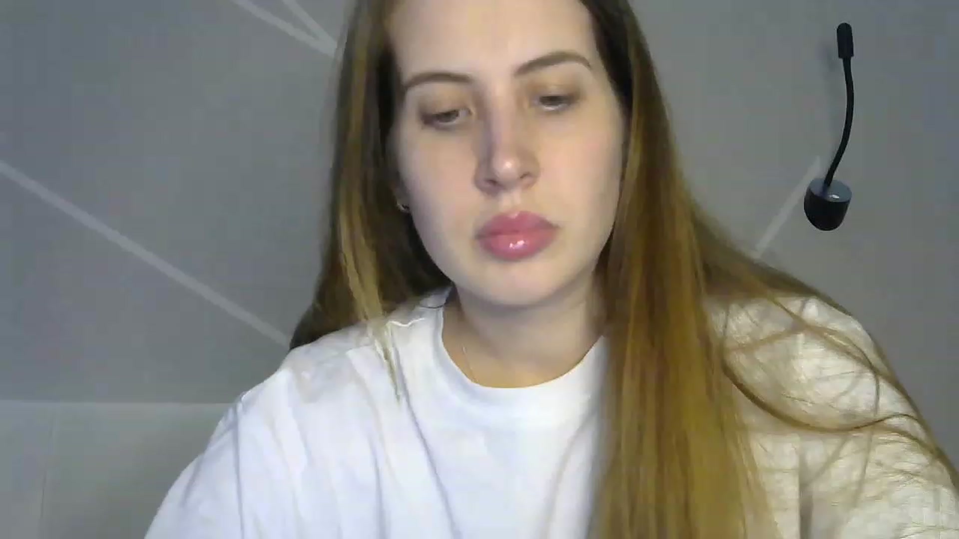 Gallery image thumbnail from MarryCox's myfreecams stream on, 02/06/2023, 14:25 image 11 of 20