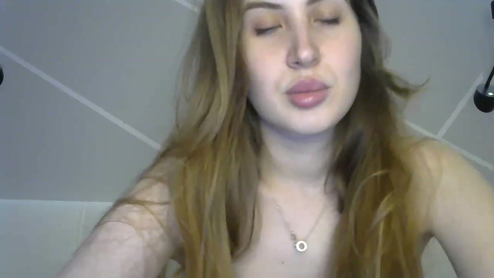 Gallery image thumbnail from MarryCox's myfreecams stream on, 02/09/2023, 13:59 image 8 of 20