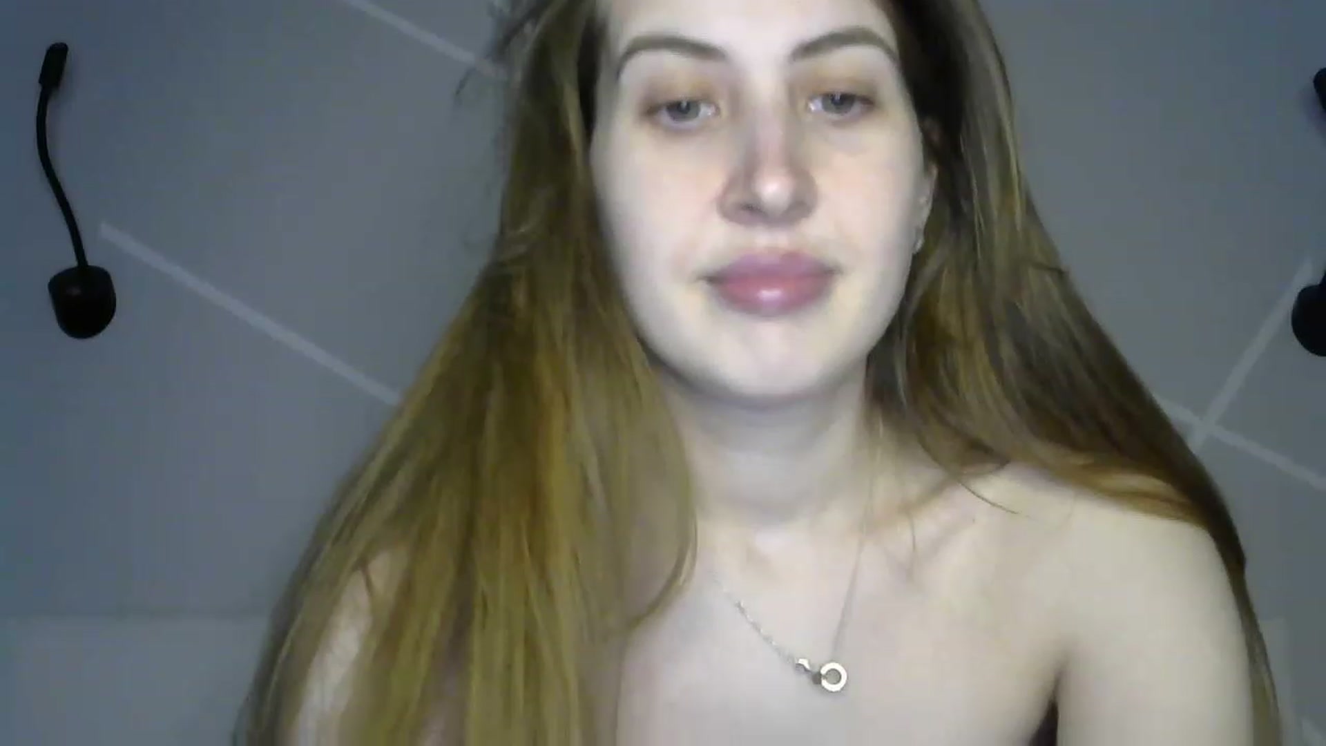 Gallery image thumbnail from MarryCox's myfreecams stream on, 03/10/2023, 13:30 image 19 of 20