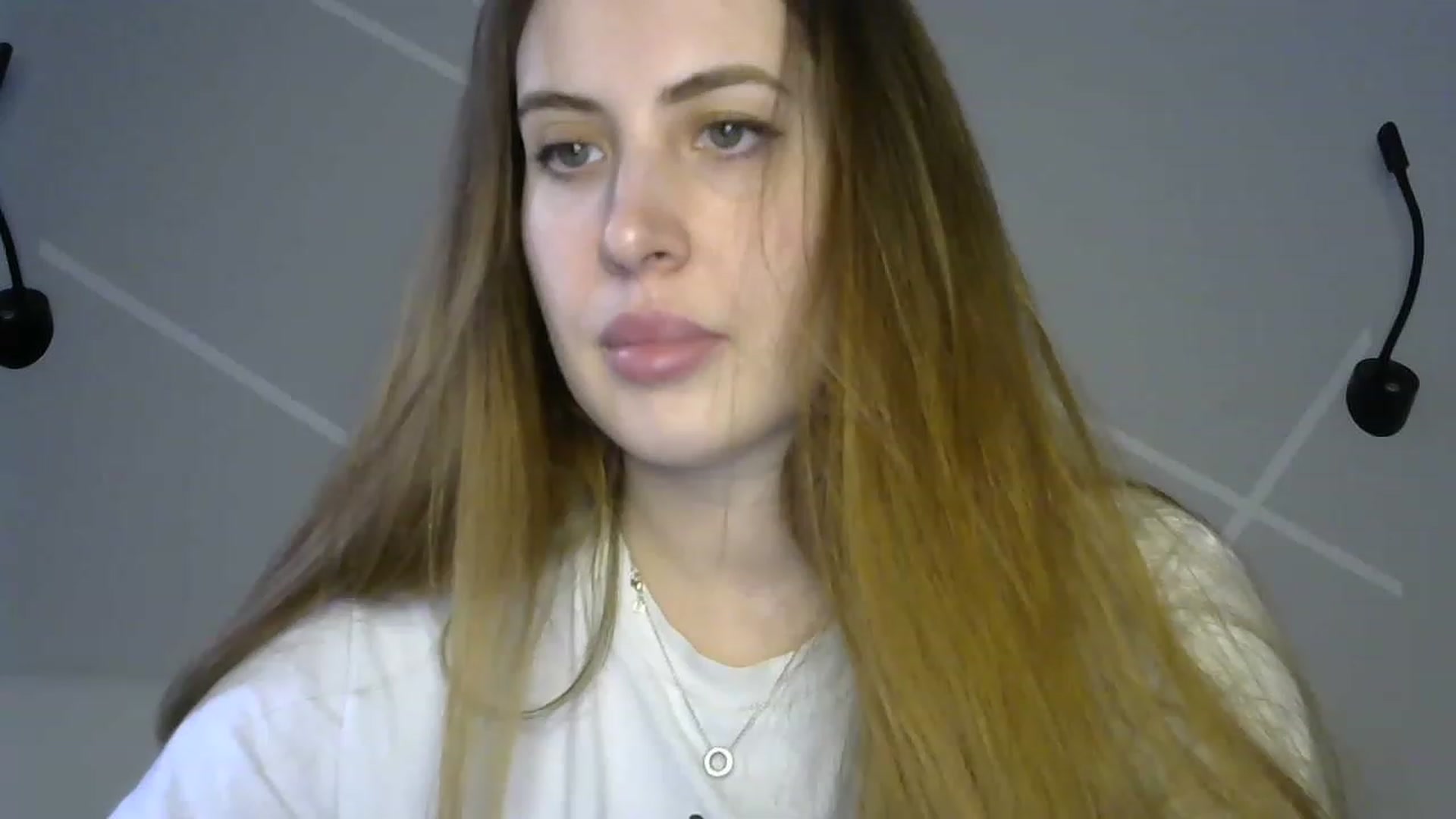 Gallery image thumbnail from MarryCox's myfreecams stream on, 03/13/2023, 13:19 image 10 of 20