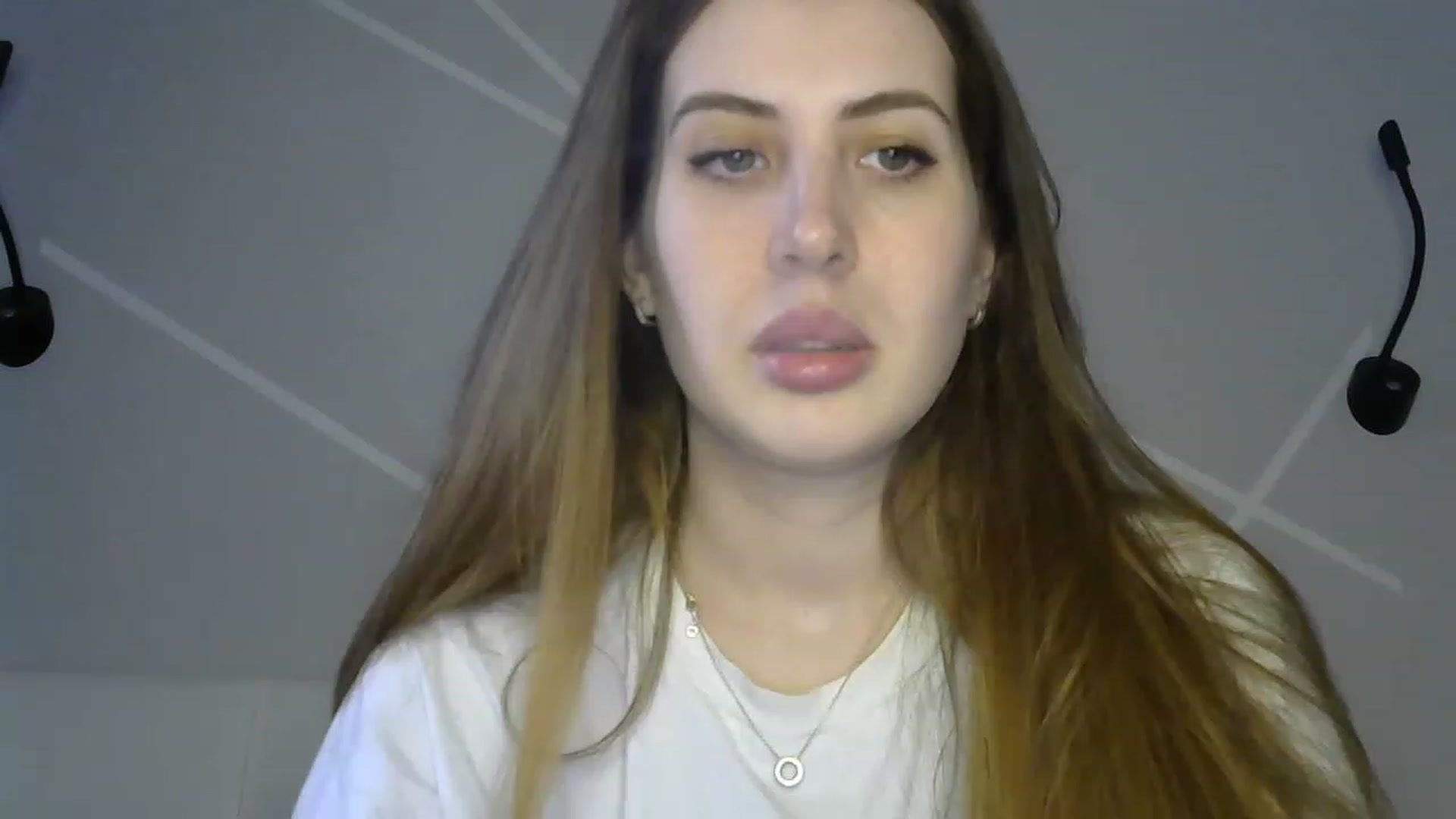 Gallery image thumbnail from MarryCox's myfreecams stream on, 03/13/2023, 13:19 image 9 of 20