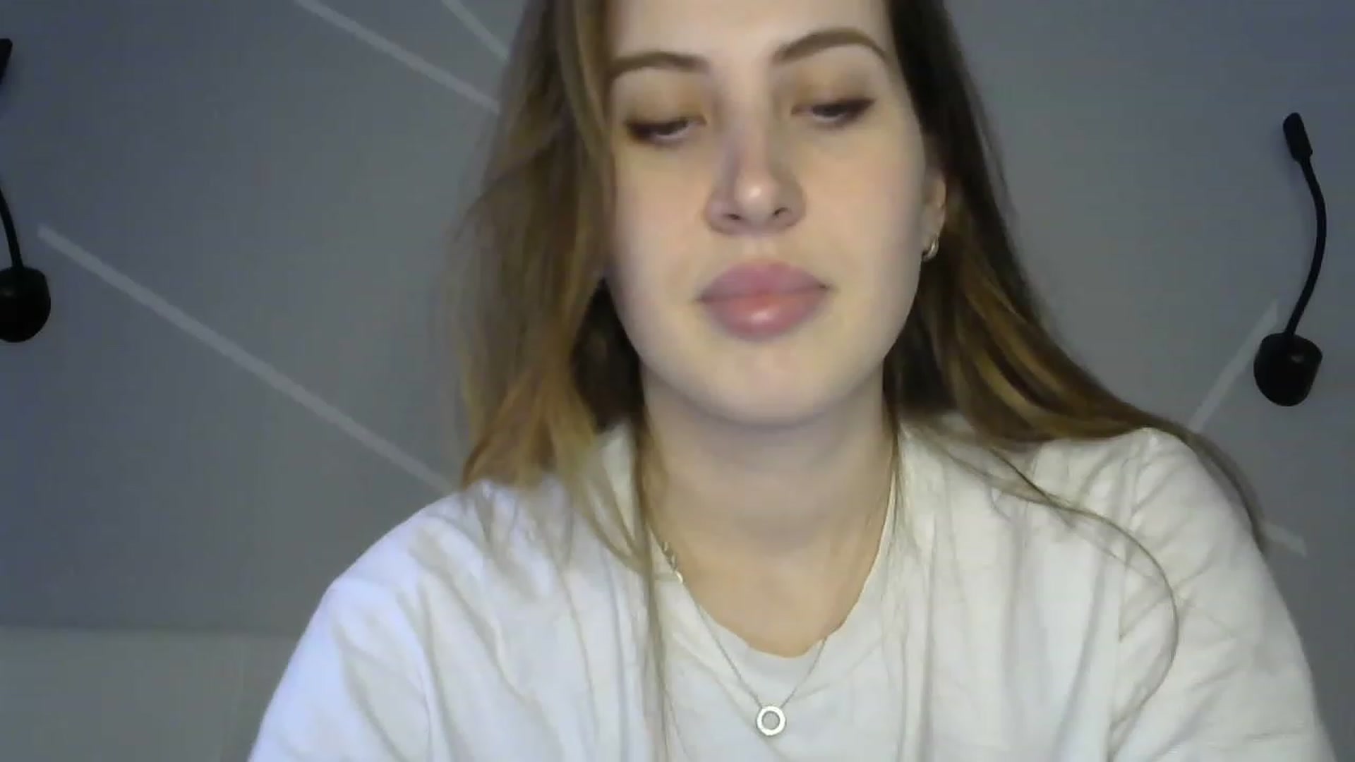 Gallery image thumbnail from MarryCox's myfreecams stream on, 03/13/2023, 13:19 image 7 of 20