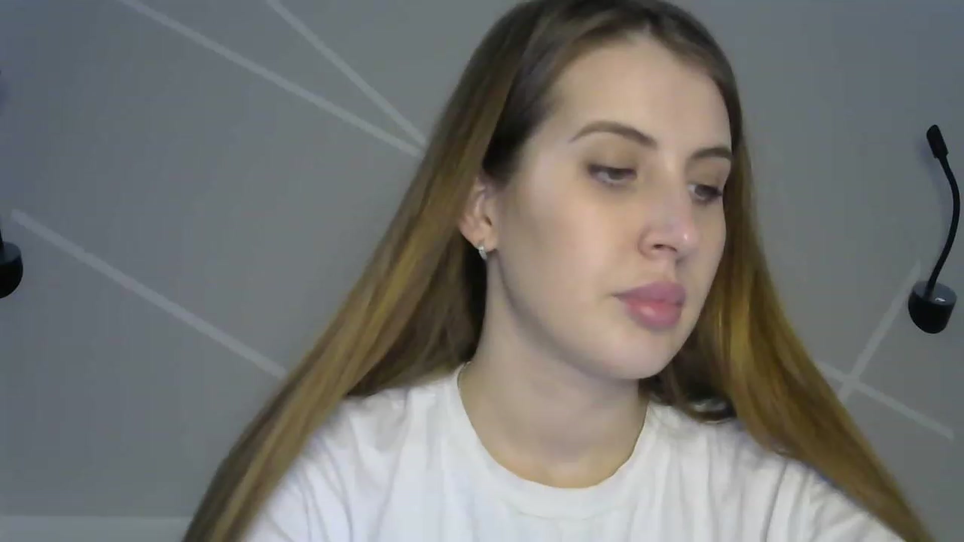 Gallery image thumbnail from MarryCox's myfreecams stream on, 03/14/2023, 12:44 image 5 of 20