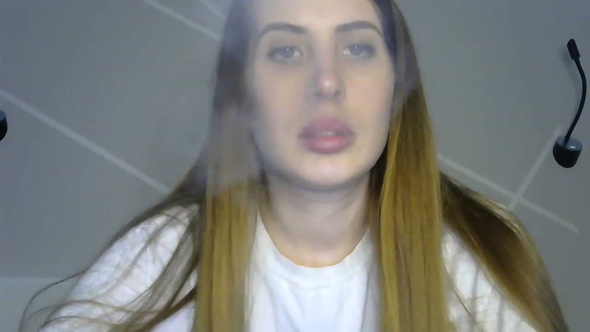 Gallery image thumbnail from MarryCox's myfreecams stream on, 03/14/2023, 12:44 image 15 of 20