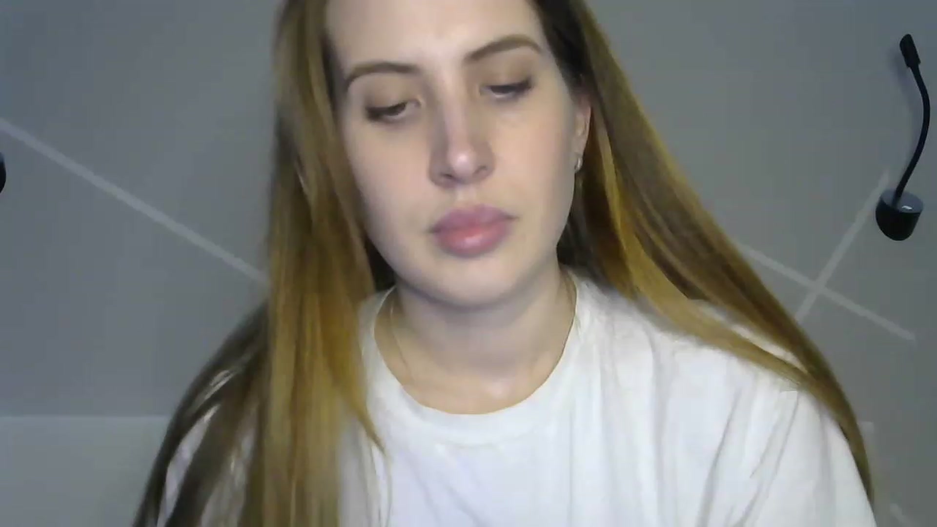Gallery image thumbnail from MarryCox's myfreecams stream on, 03/14/2023, 12:44 image 11 of 20