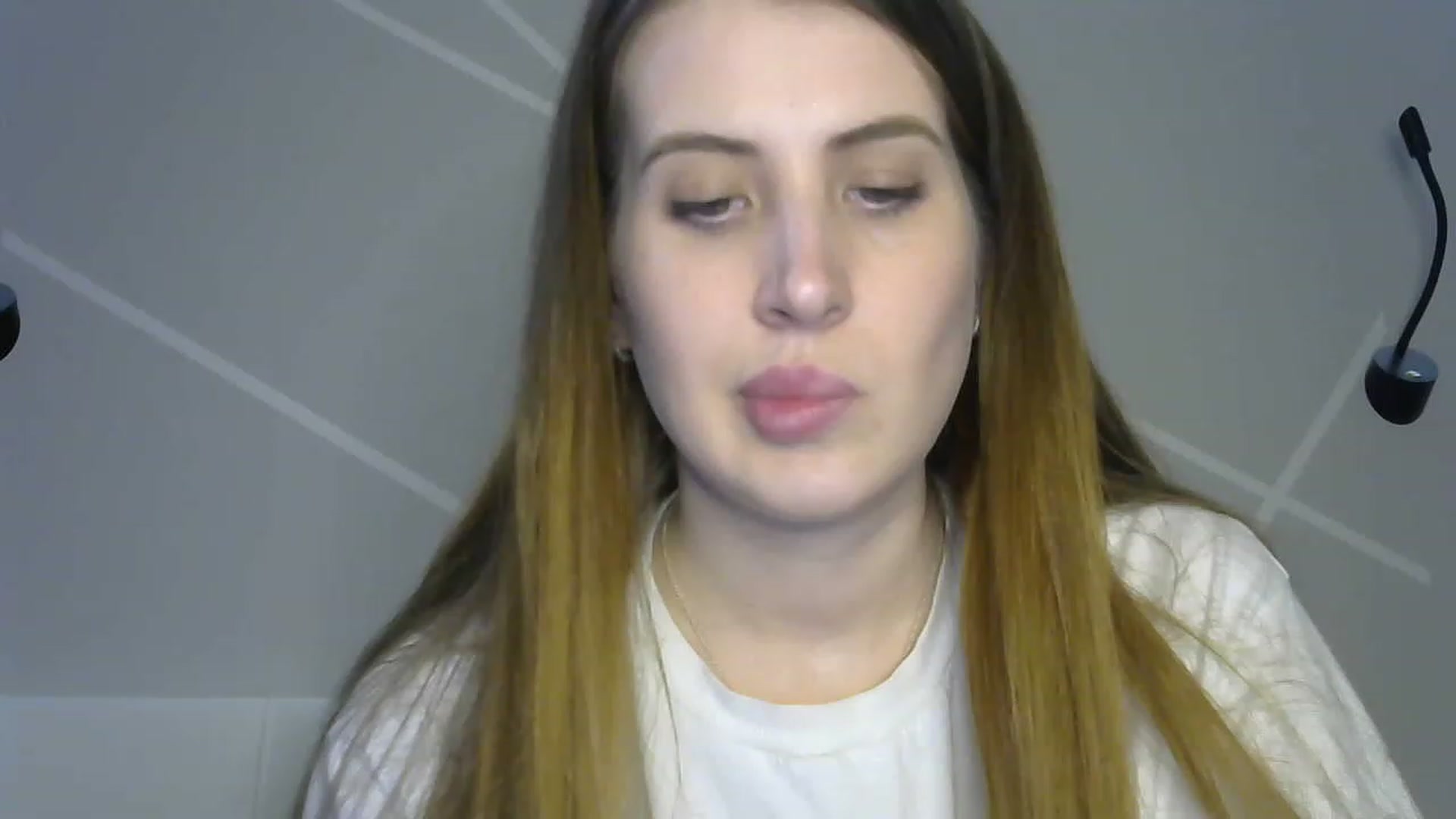 Gallery image thumbnail from MarryCox's myfreecams stream on, 03/14/2023, 12:44 image 12 of 20