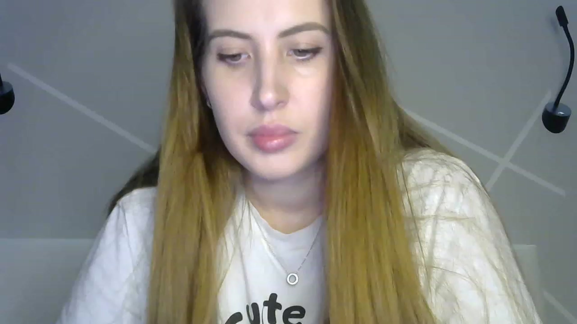 Gallery image thumbnail from MarryCox's myfreecams stream on, 03/16/2023, 13:15 image 4 of 20
