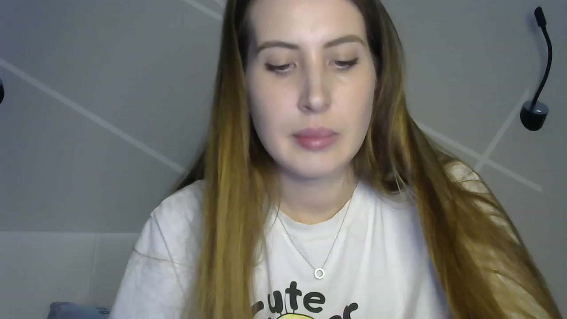 Gallery image thumbnail from MarryCox's myfreecams stream on, 03/16/2023, 13:15 image 19 of 20