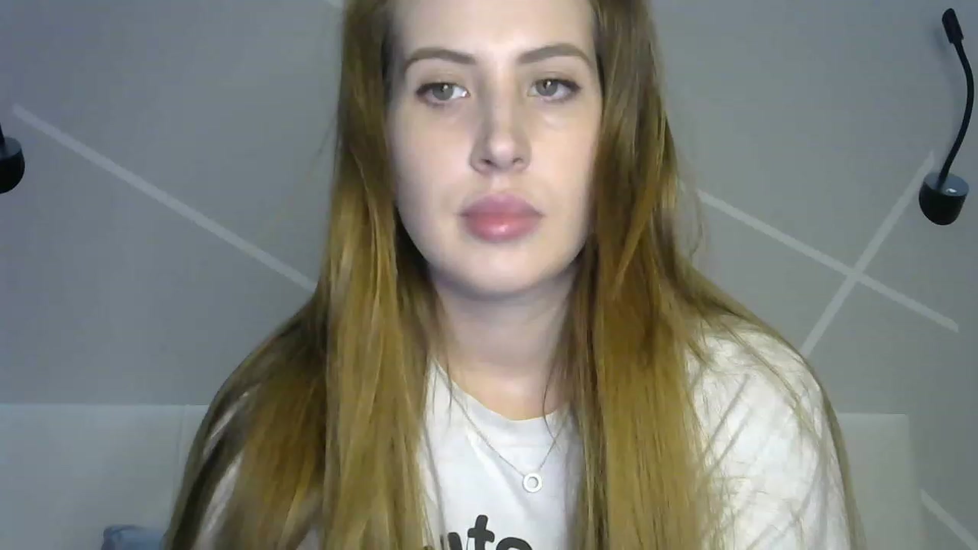 Gallery image thumbnail from MarryCox's myfreecams stream on, 03/16/2023, 13:15 image 7 of 20