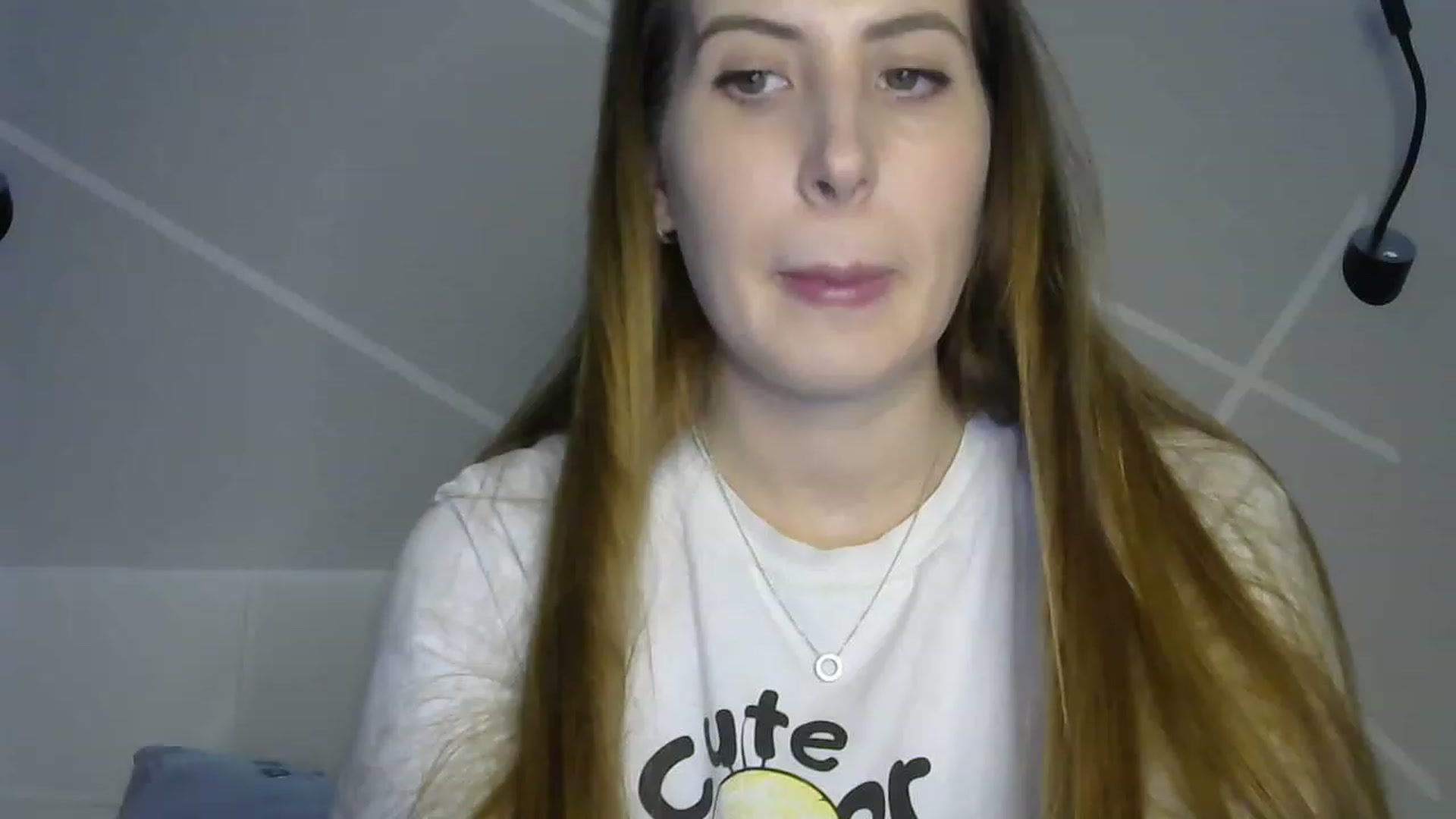 Gallery image thumbnail from MarryCox's myfreecams stream on, 03/16/2023, 13:15 image 17 of 20