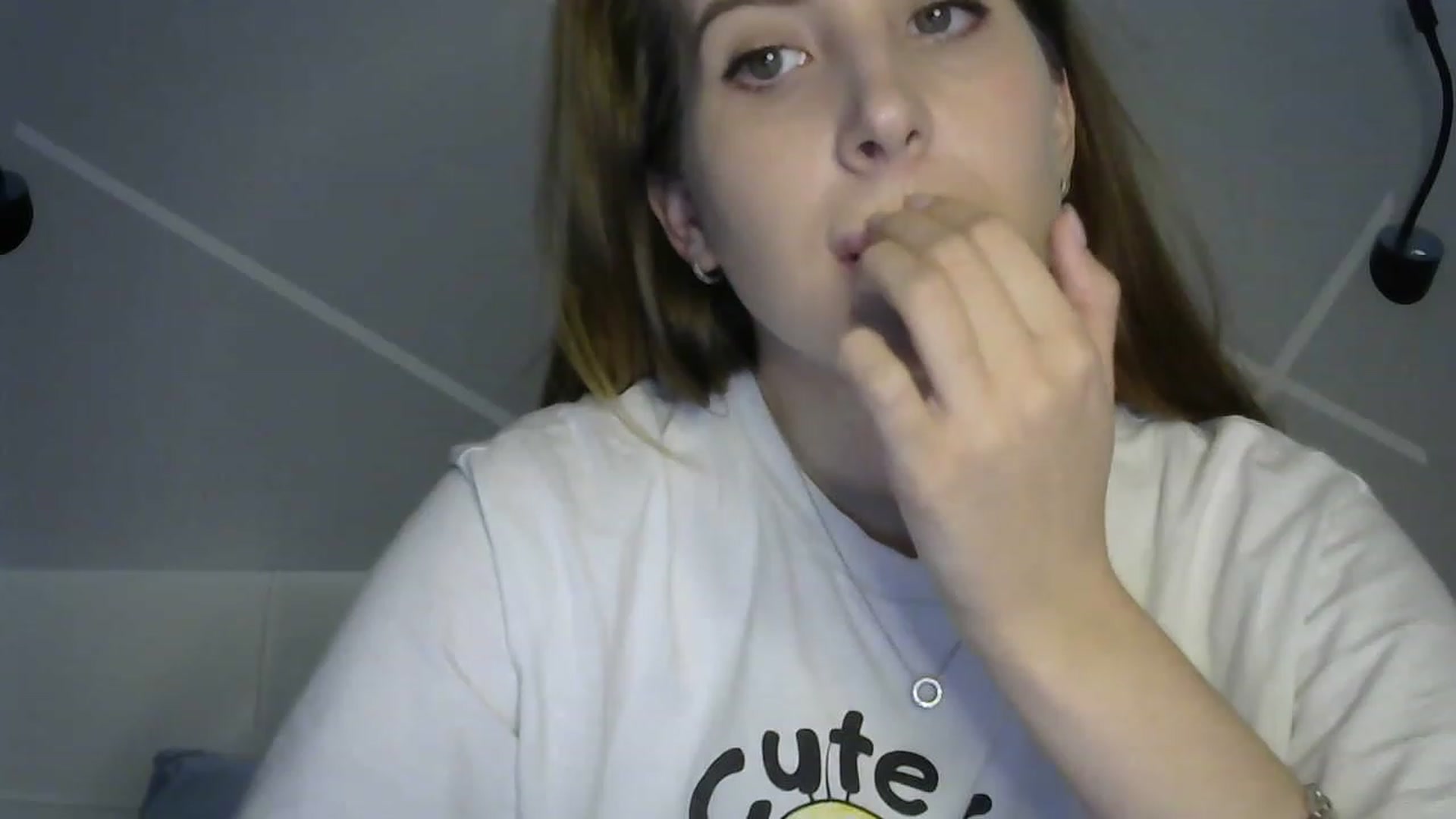 Gallery image thumbnail from MarryCox's myfreecams stream on, 03/16/2023, 13:15 image 10 of 20
