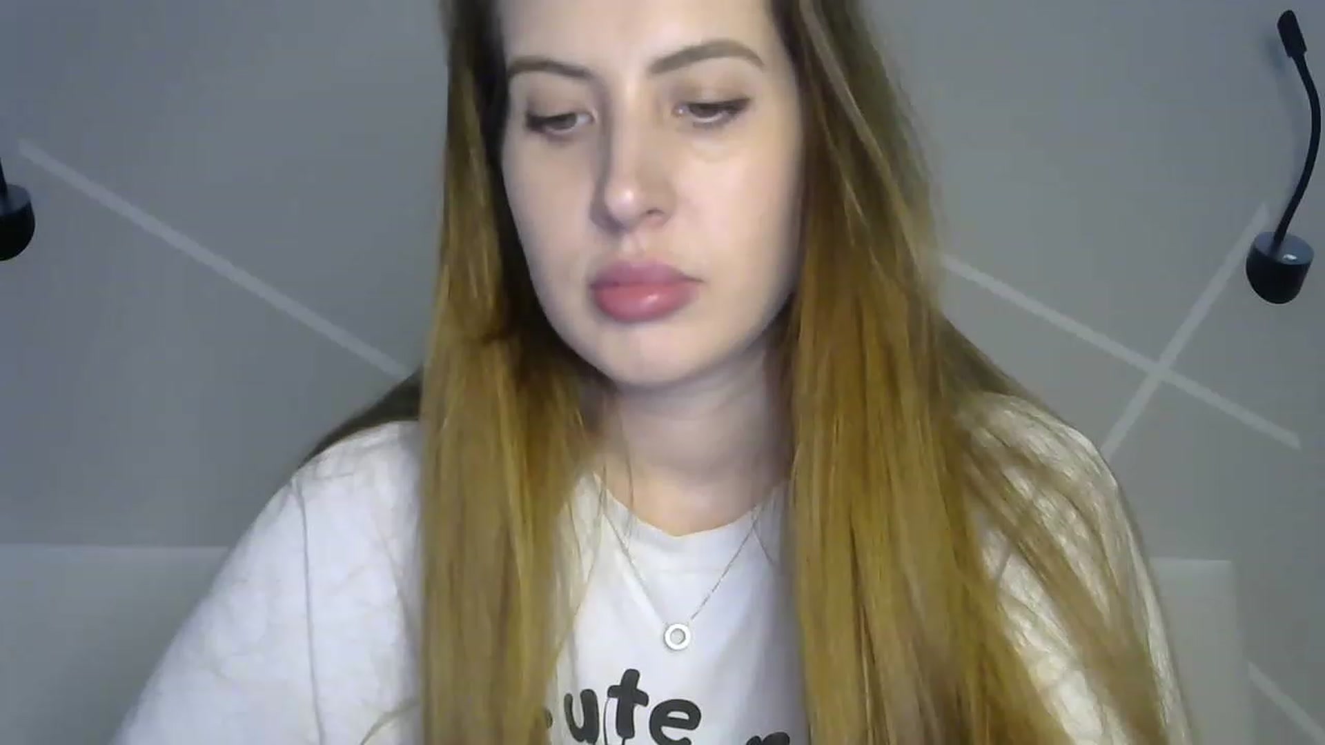 Gallery image thumbnail from MarryCox's myfreecams stream on, 03/16/2023, 13:15 image 2 of 20