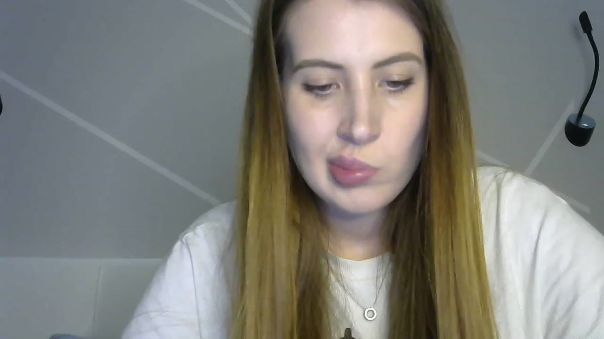 Gallery image thumbnail from MarryCox's myfreecams stream on, 03/16/2023, 13:55 image 2 of 20