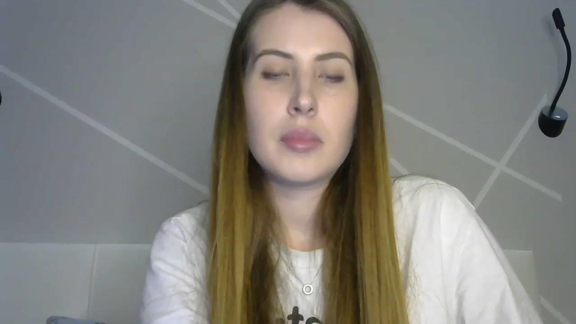 Gallery image thumbnail from MarryCox's myfreecams stream on, 03/16/2023, 13:55 image 3 of 20