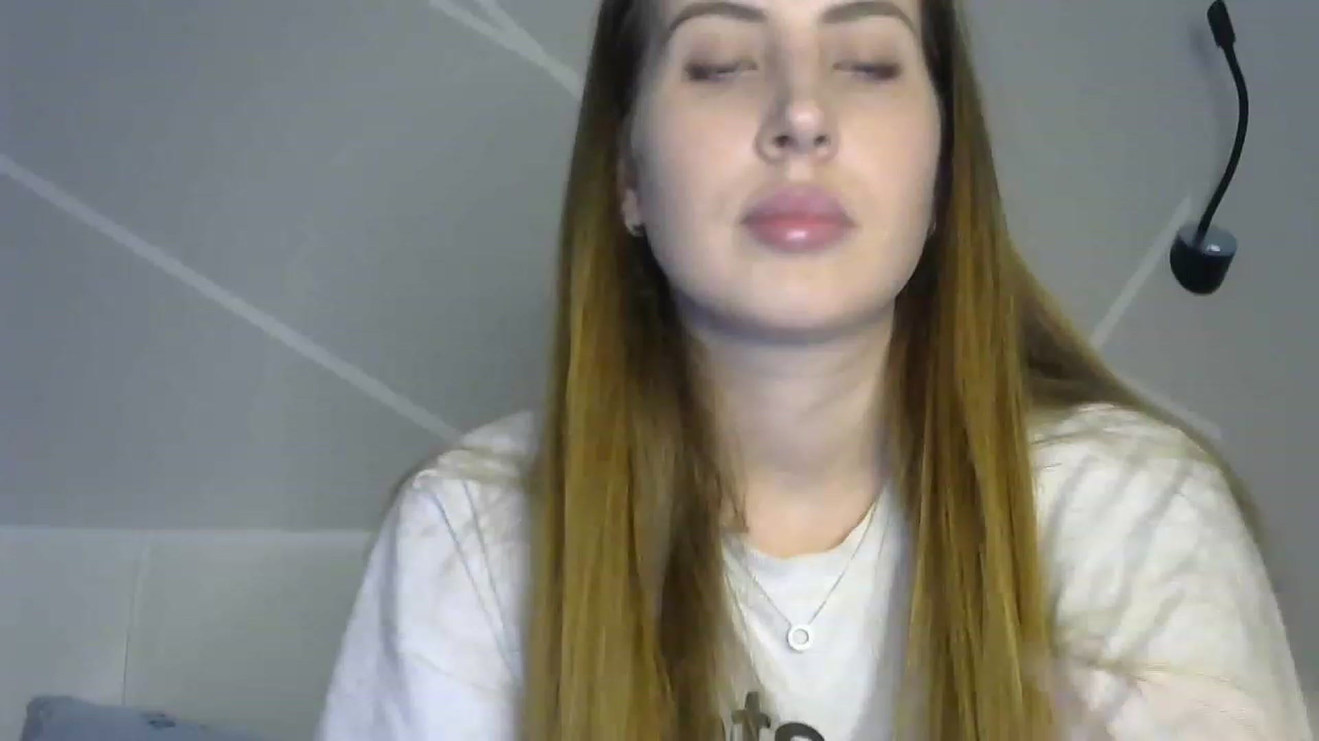 Gallery image thumbnail from MarryCox's myfreecams stream on, 03/16/2023, 13:55 image 17 of 20