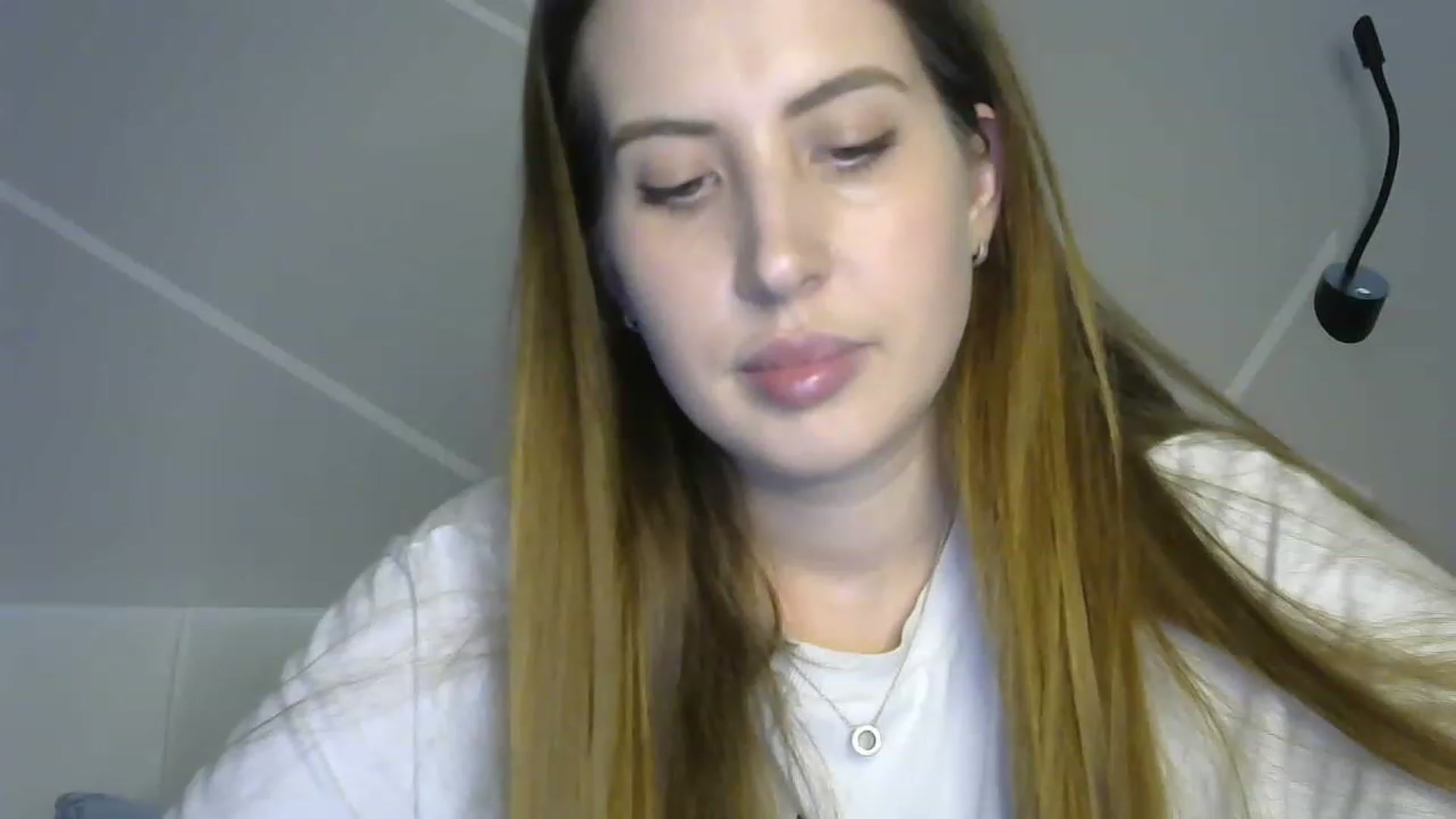 Gallery image thumbnail from MarryCox's myfreecams stream on, 03/16/2023, 13:55 image 20 of 20