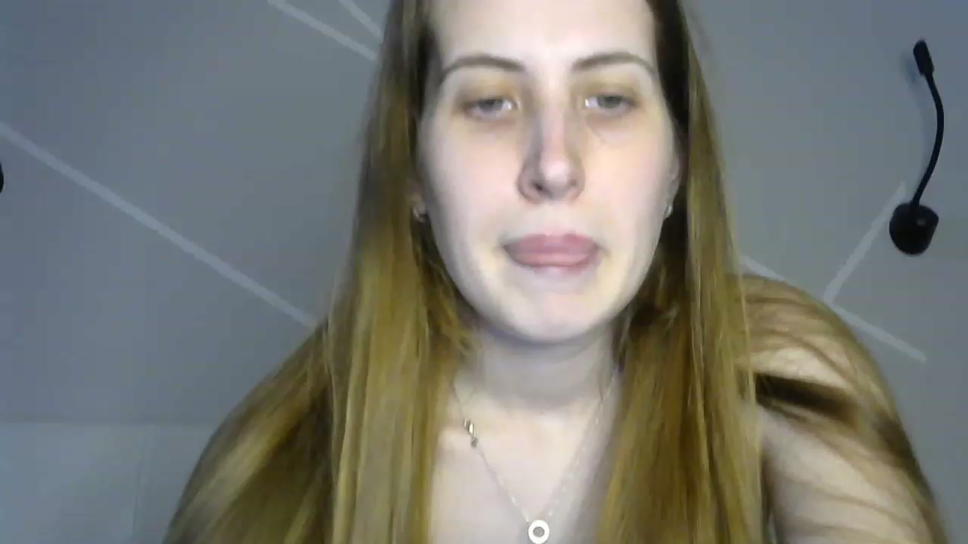 Gallery image thumbnail from MarryCox's myfreecams stream on, 03/18/2023, 12:35 image 20 of 20