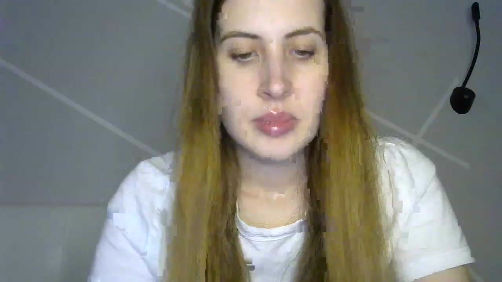 Gallery image thumbnail from MarryCox's myfreecams stream on, 03/27/2023, 13:50 image 11 of 20