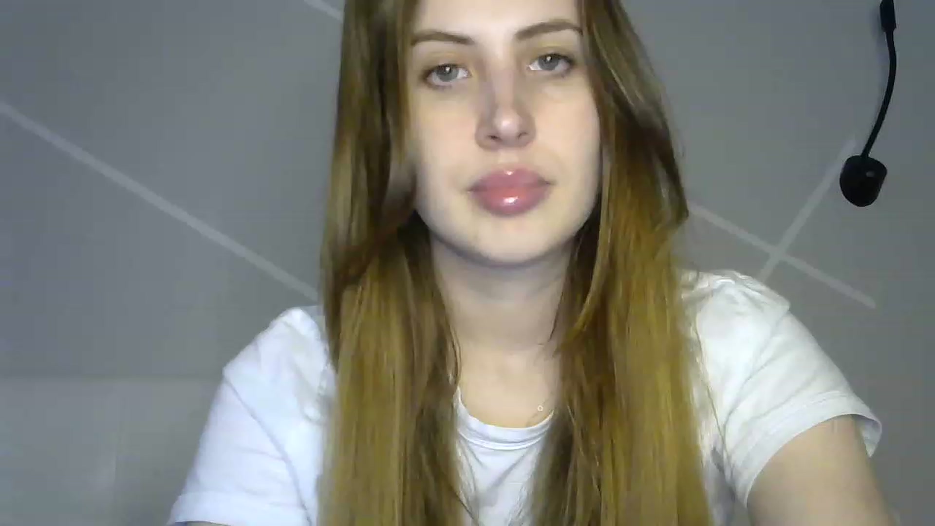 Gallery image thumbnail from MarryCox's myfreecams stream on, 03/27/2023, 13:50 image 18 of 20