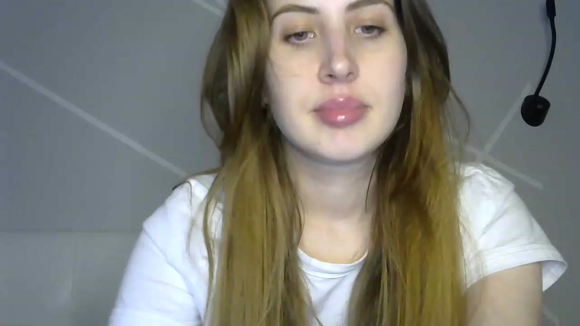 Gallery image thumbnail from MarryCox's myfreecams stream on, 03/27/2023, 13:50 image 17 of 20