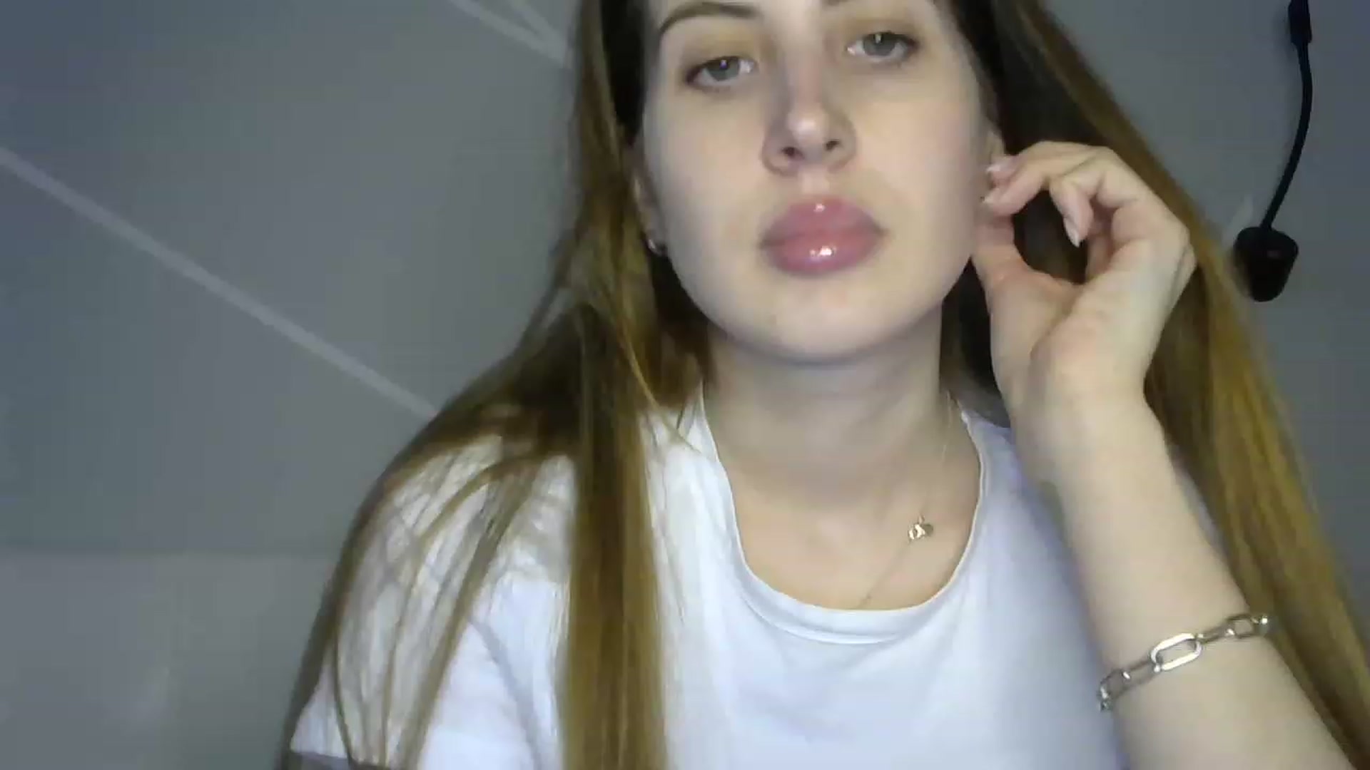 Gallery image thumbnail from MarryCox's myfreecams stream on, 03/27/2023, 13:50 image 7 of 20