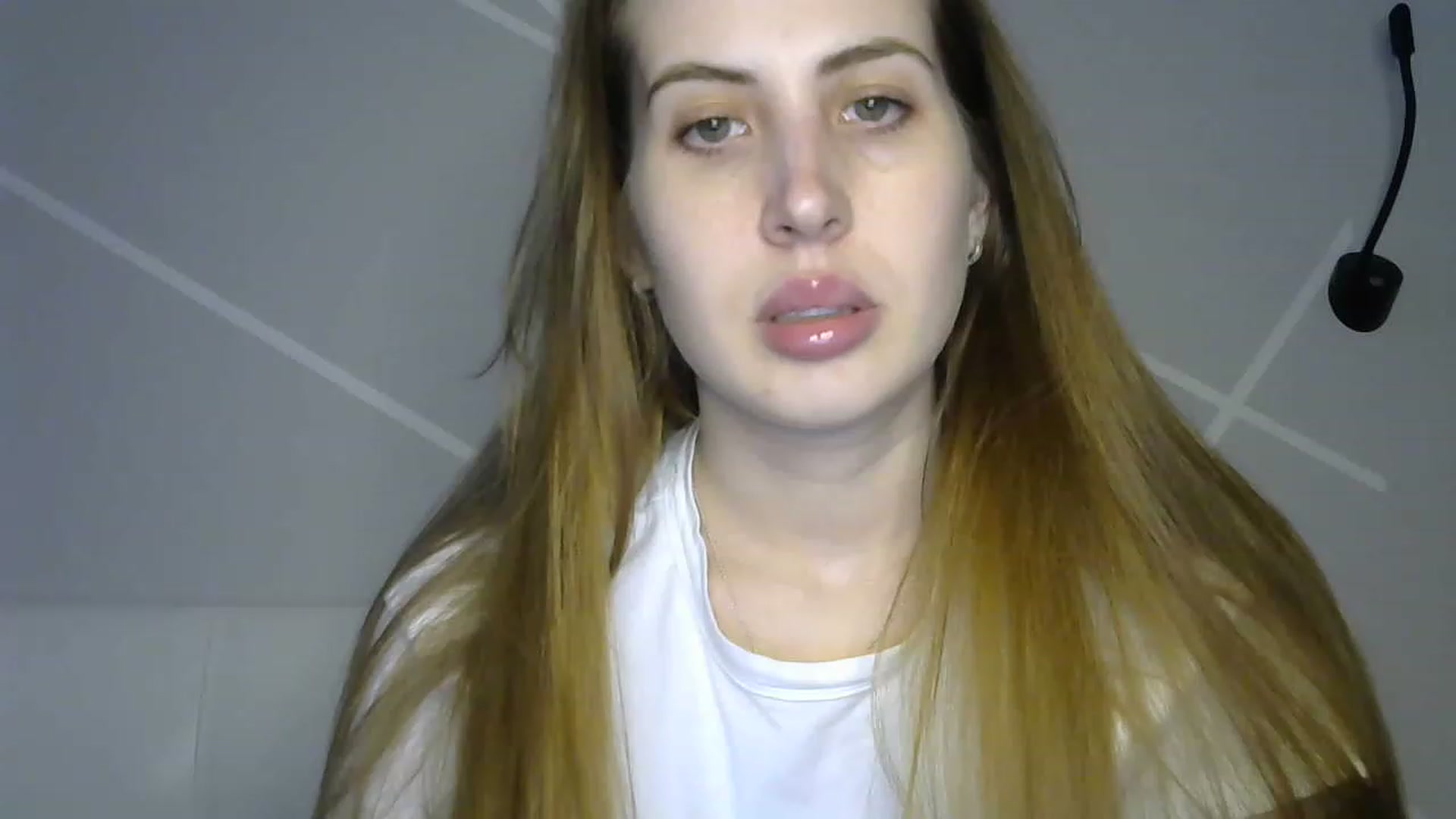 Gallery image thumbnail from MarryCox's myfreecams stream on, 03/27/2023, 13:50 image 1 of 20