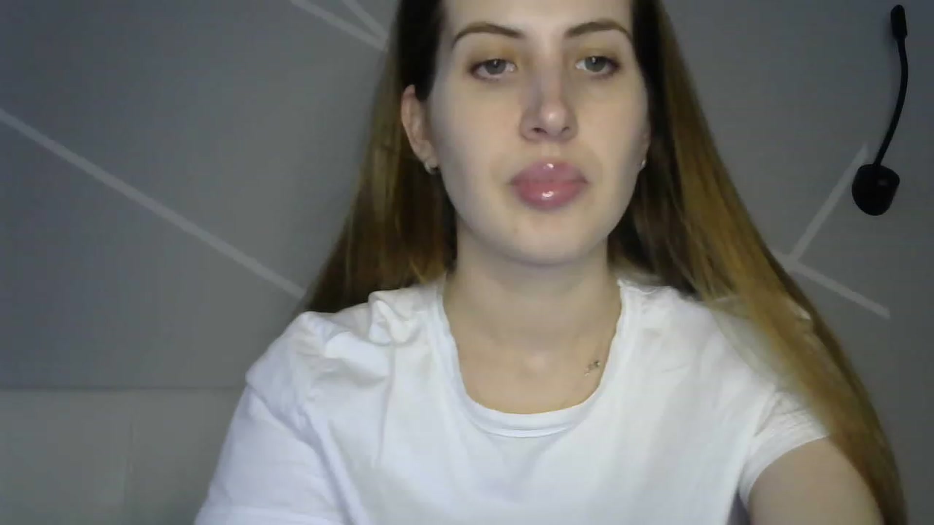 Gallery image thumbnail from MarryCox's myfreecams stream on, 03/27/2023, 13:50 image 4 of 20