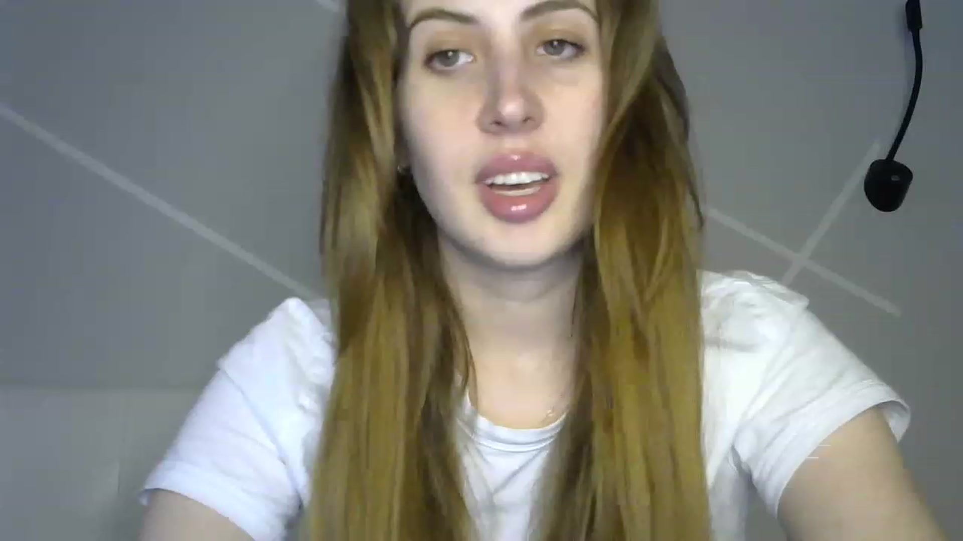 Gallery image thumbnail from MarryCox's myfreecams stream on, 03/27/2023, 13:50 image 19 of 20