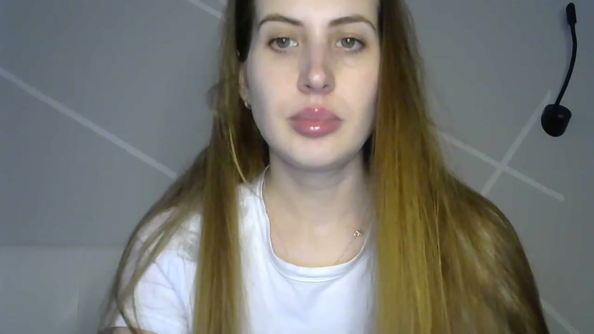 Gallery image thumbnail from MarryCox's myfreecams stream on, 03/27/2023, 13:50 image 6 of 20
