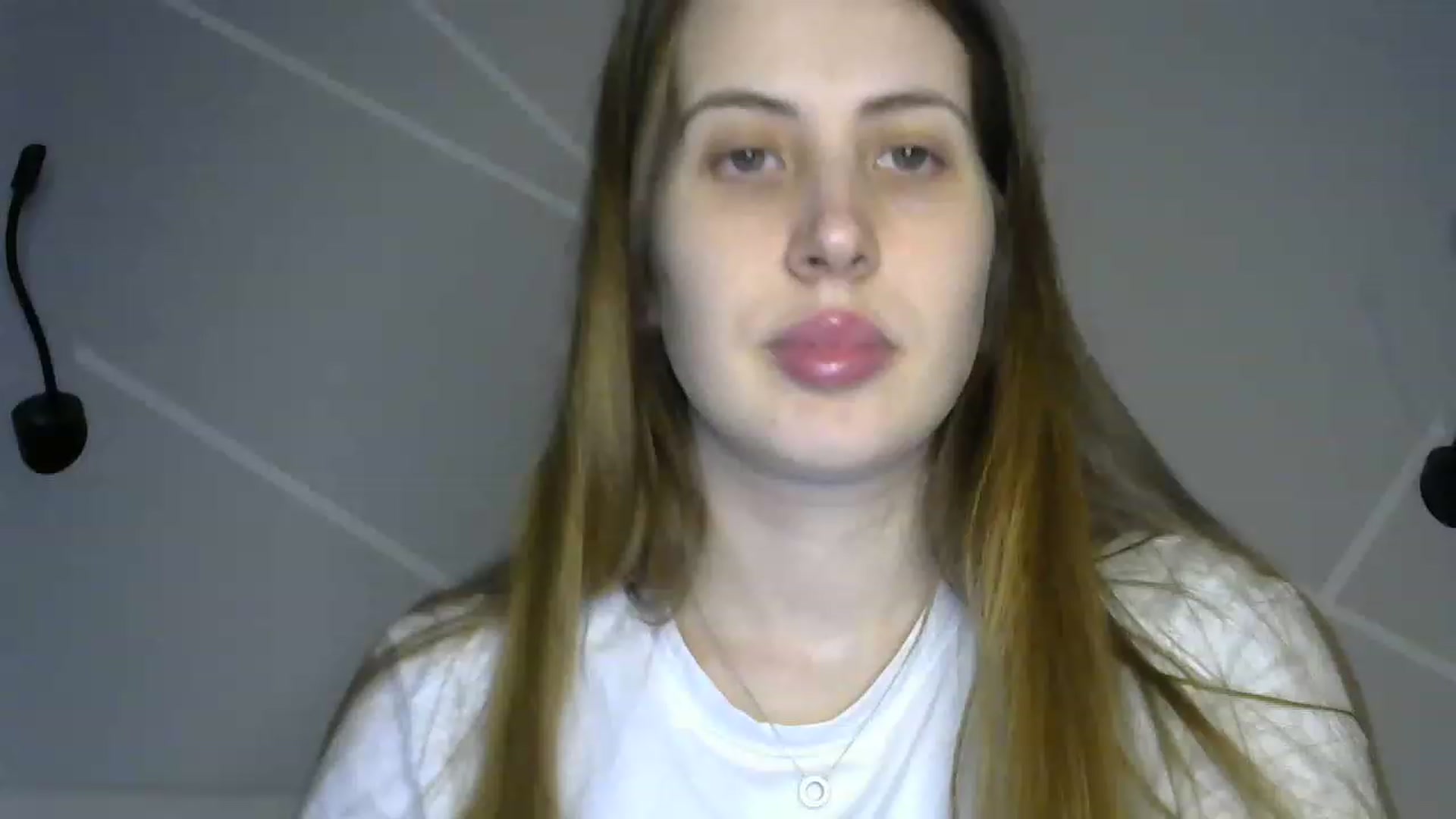 Gallery image thumbnail from MarryCox's myfreecams stream on, 03/31/2023, 11:09 image 9 of 20
