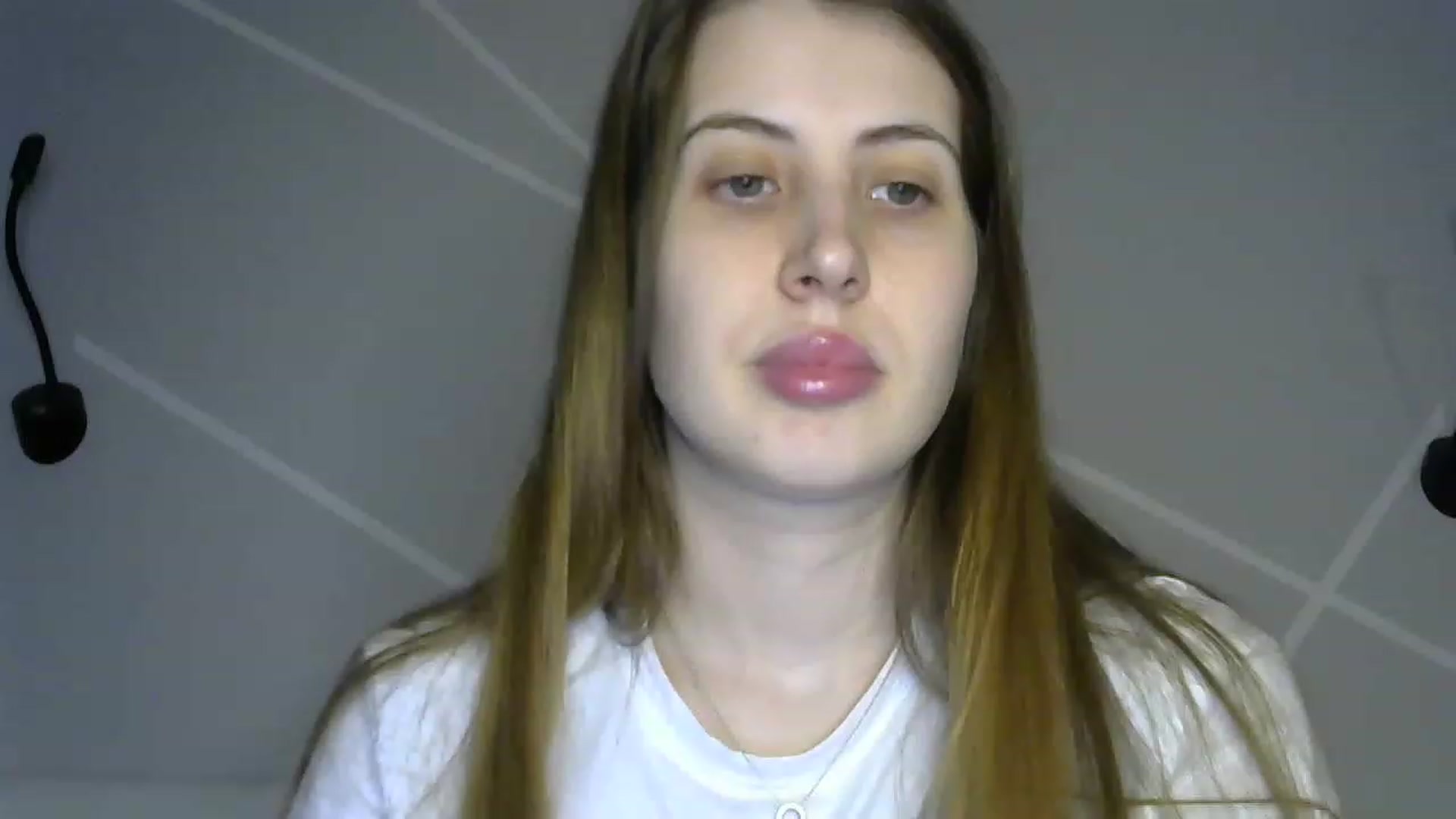 Gallery image thumbnail from MarryCox's myfreecams stream on, 03/31/2023, 11:09 image 10 of 20