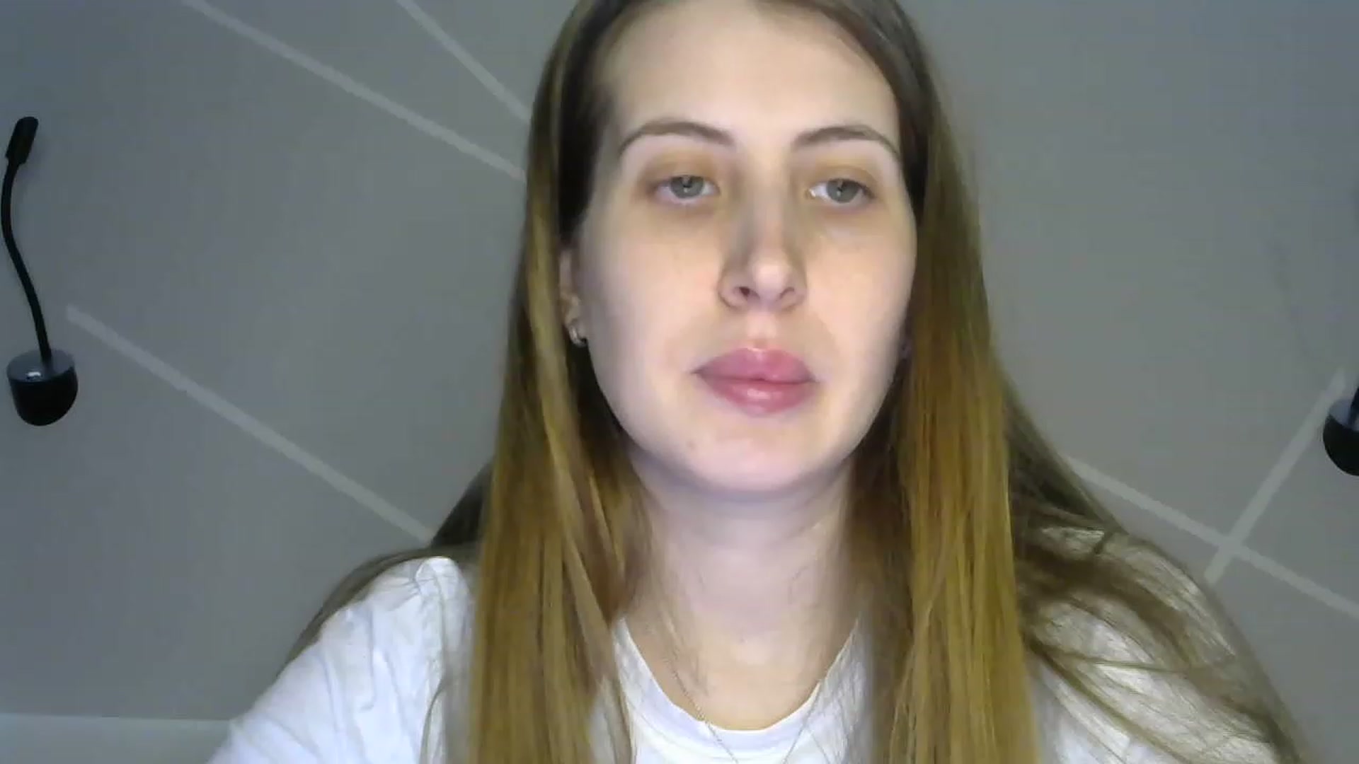 Gallery image thumbnail from MarryCox's myfreecams stream on, 03/31/2023, 11:30 image 15 of 20