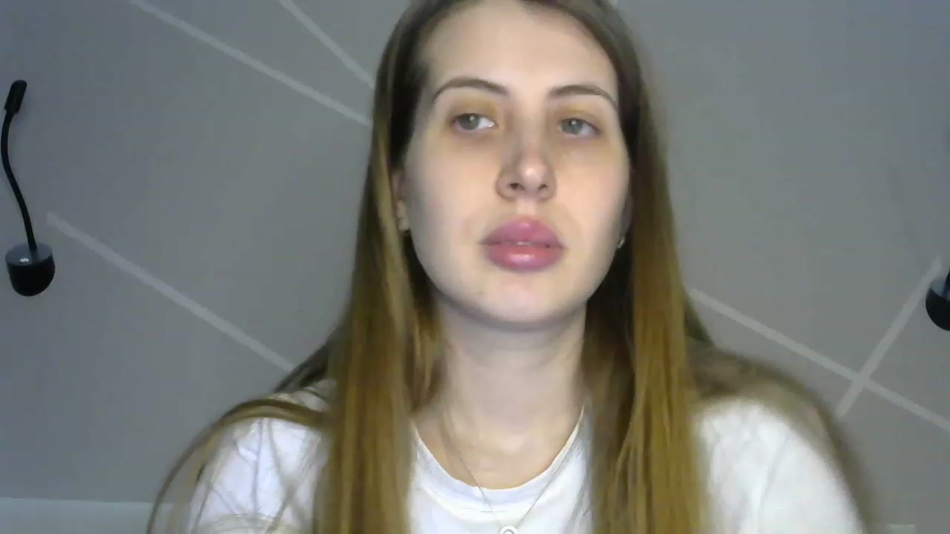 Gallery image thumbnail from MarryCox's myfreecams stream on, 03/31/2023, 11:30 image 11 of 20