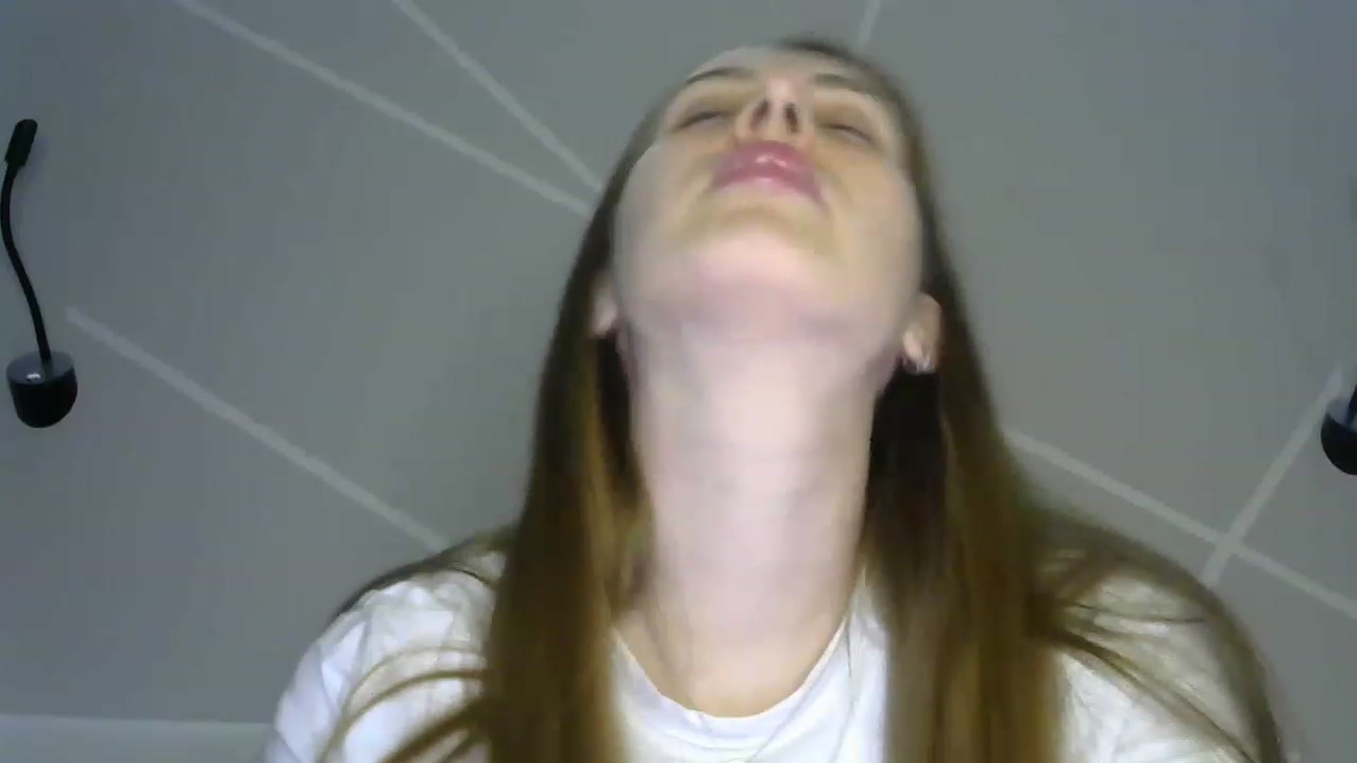 Gallery image thumbnail from MarryCox's myfreecams stream on, 03/31/2023, 11:30 image 14 of 20
