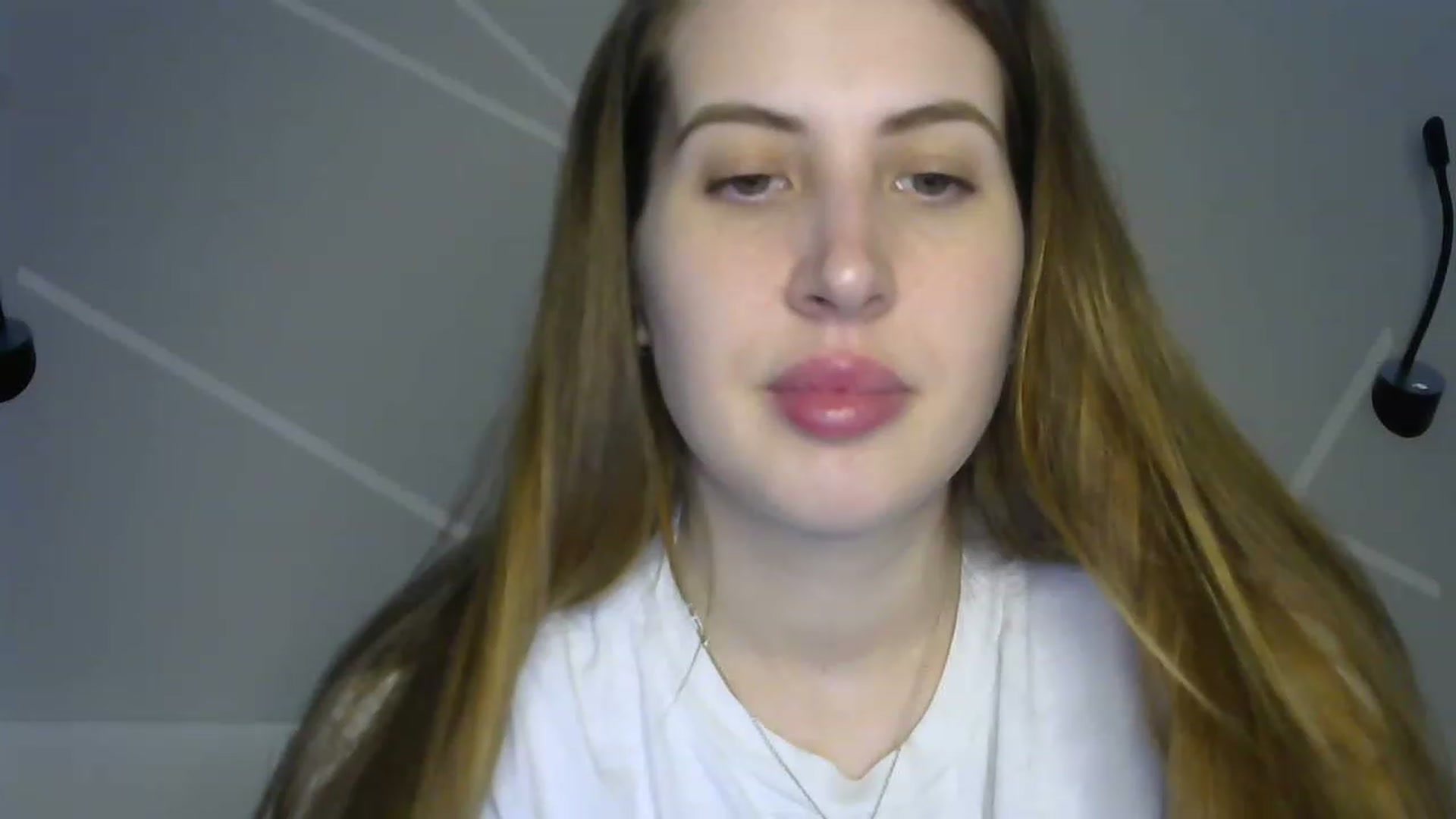 Gallery image thumbnail from MarryCox's myfreecams stream on, 04/03/2023, 12:05 image 19 of 20