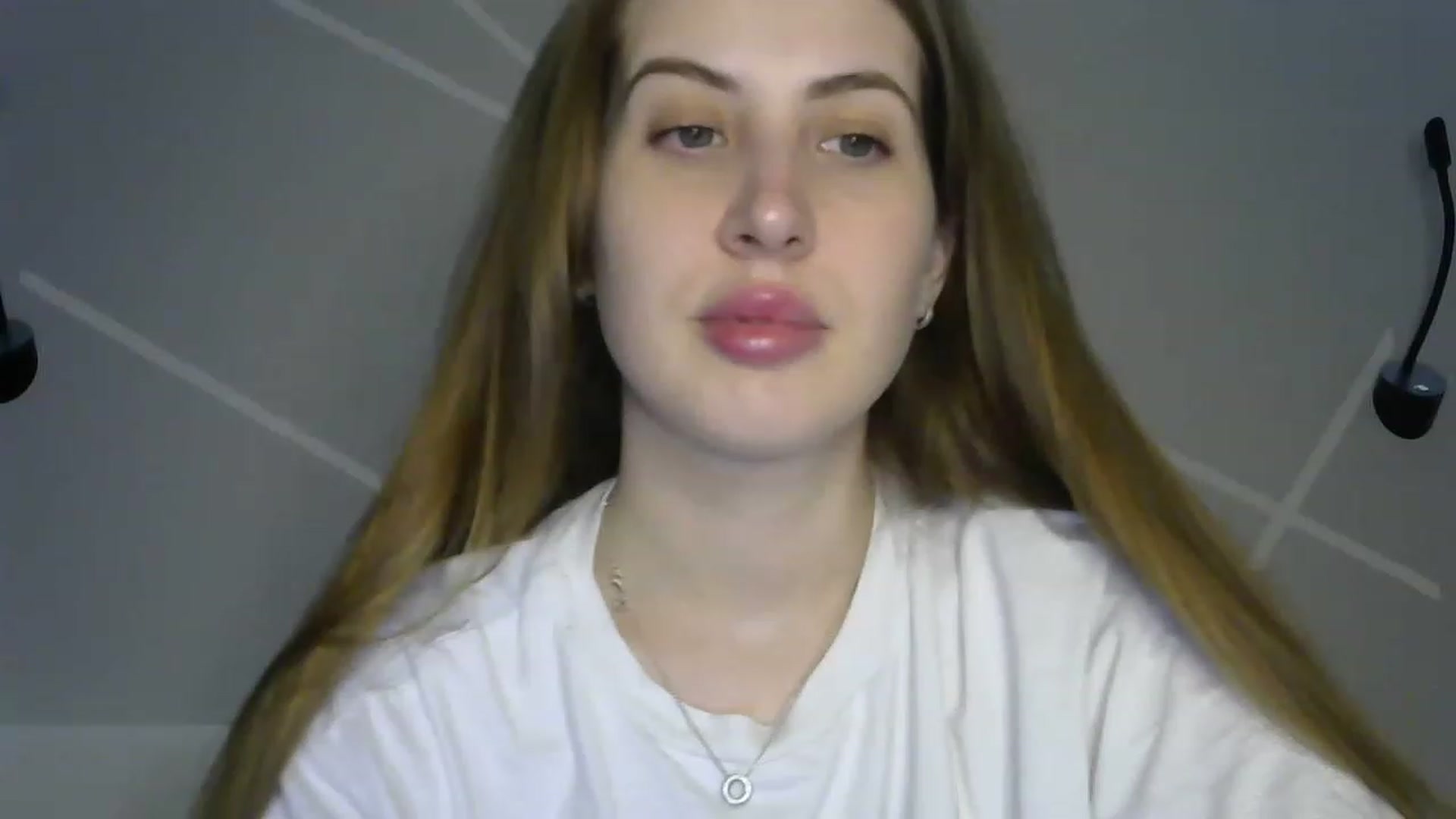 Gallery image thumbnail from MarryCox's myfreecams stream on, 04/03/2023, 12:05 image 11 of 20