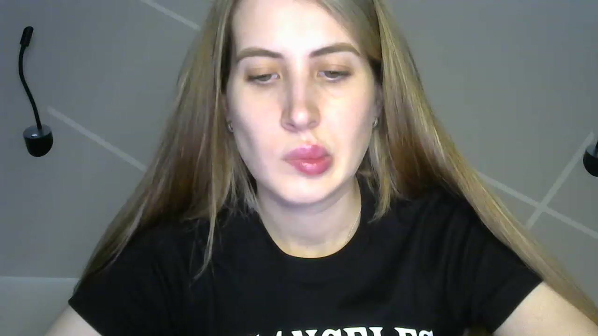 Gallery image thumbnail from MarryCox's myfreecams stream on, 04/06/2023, 10:53 image 7 of 20