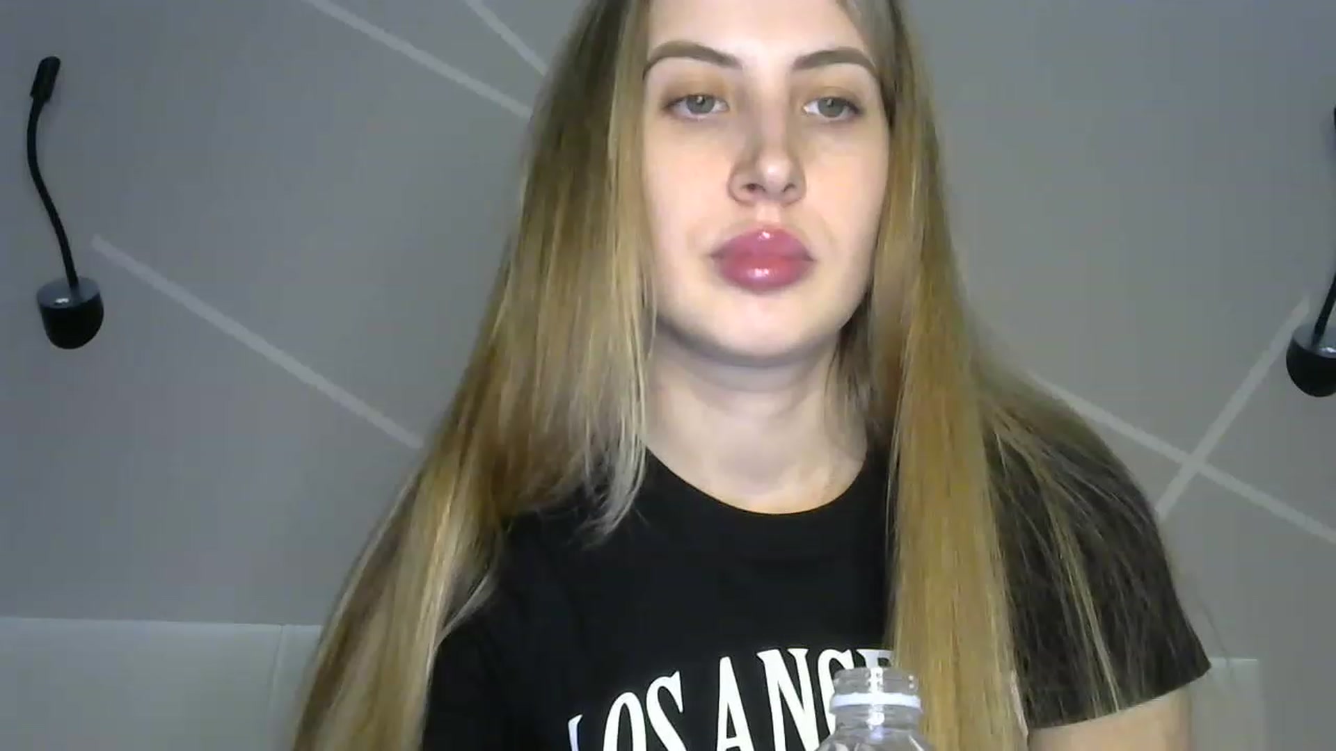 Gallery image thumbnail from MarryCox's myfreecams stream on, 04/06/2023, 10:53 image 4 of 20