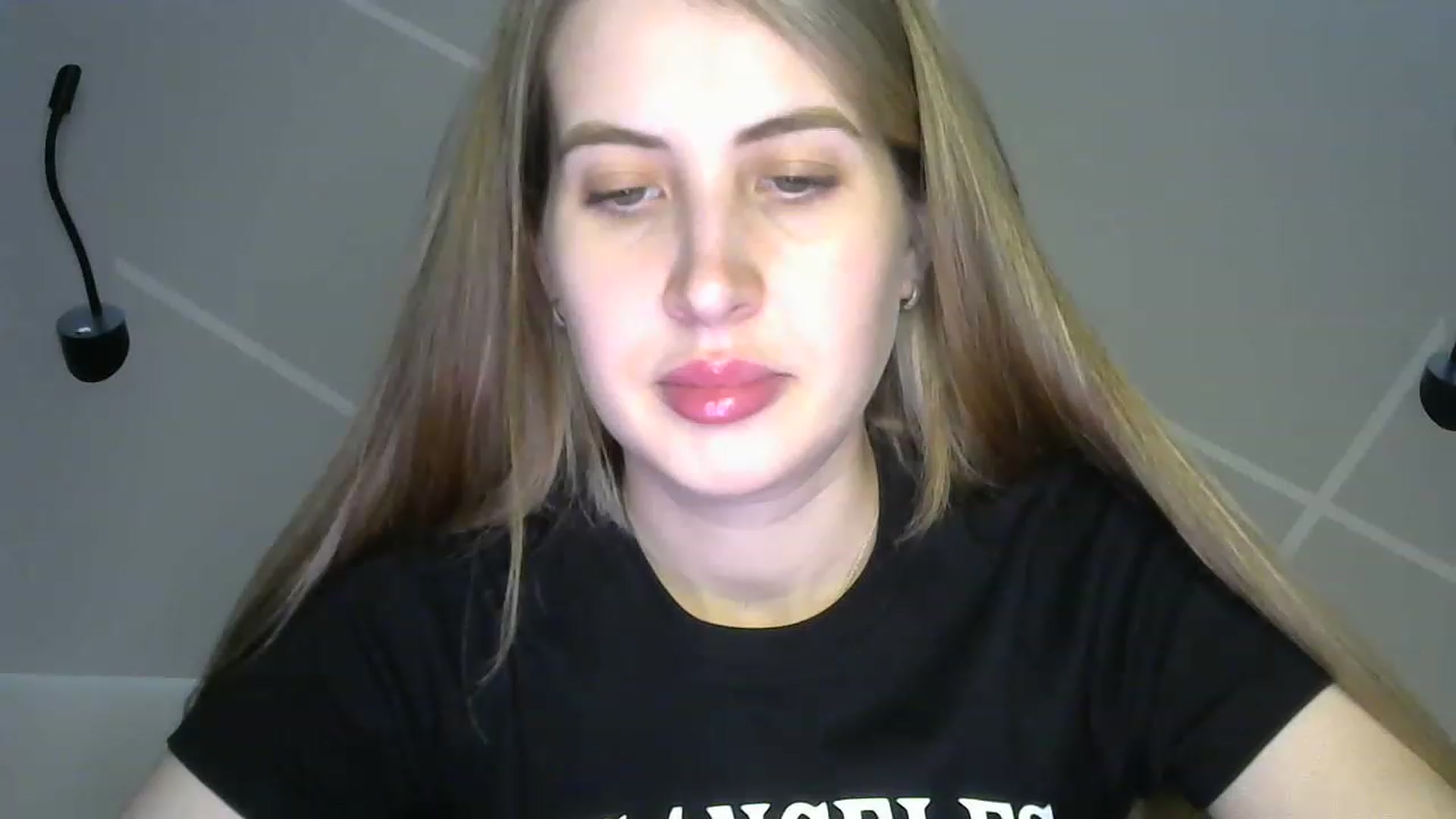 Gallery image thumbnail from MarryCox's myfreecams stream on, 04/06/2023, 10:53 image 6 of 20