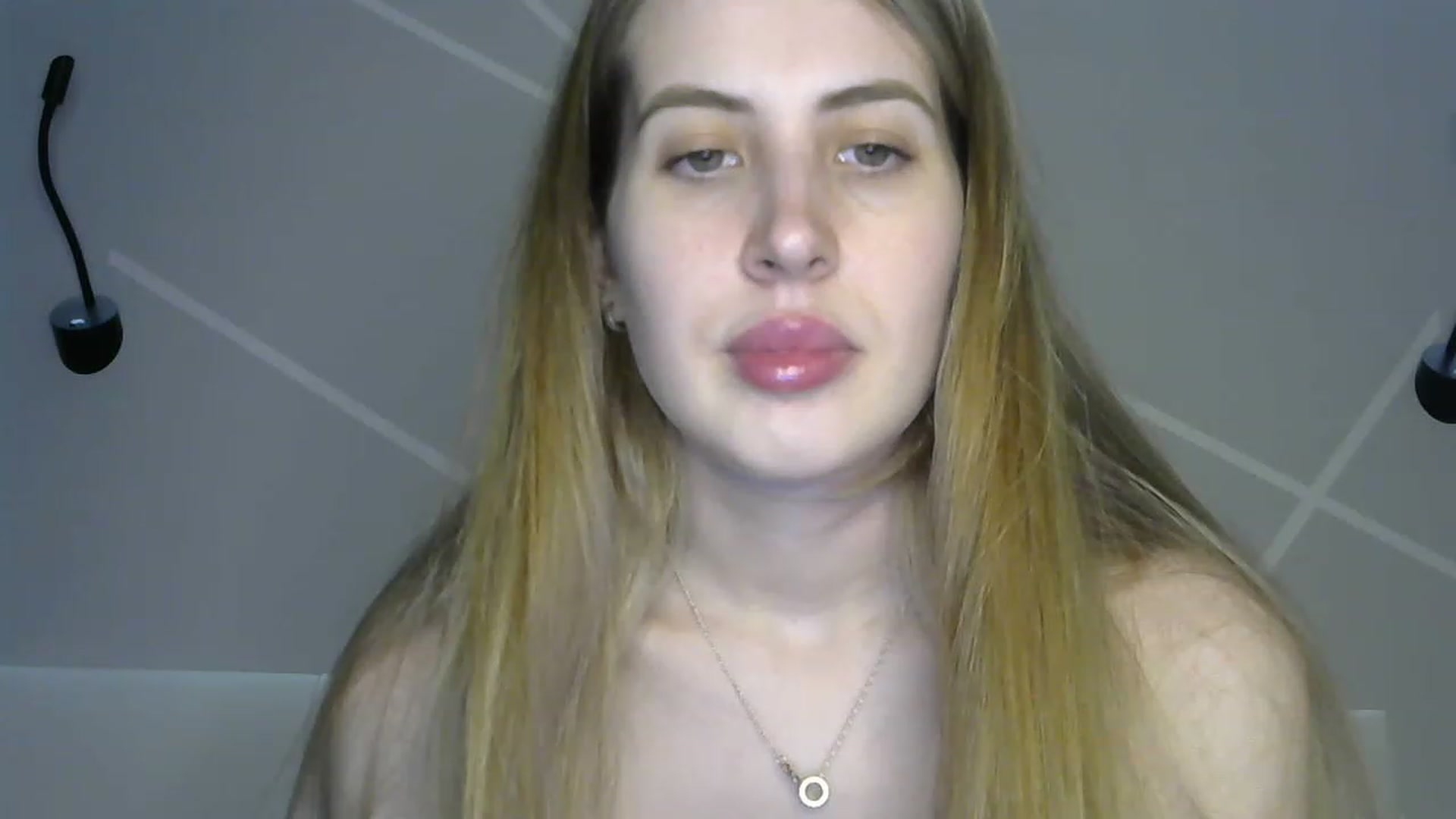 Gallery image thumbnail from MarryCox's myfreecams stream on, 04/06/2023, 10:53 image 18 of 20