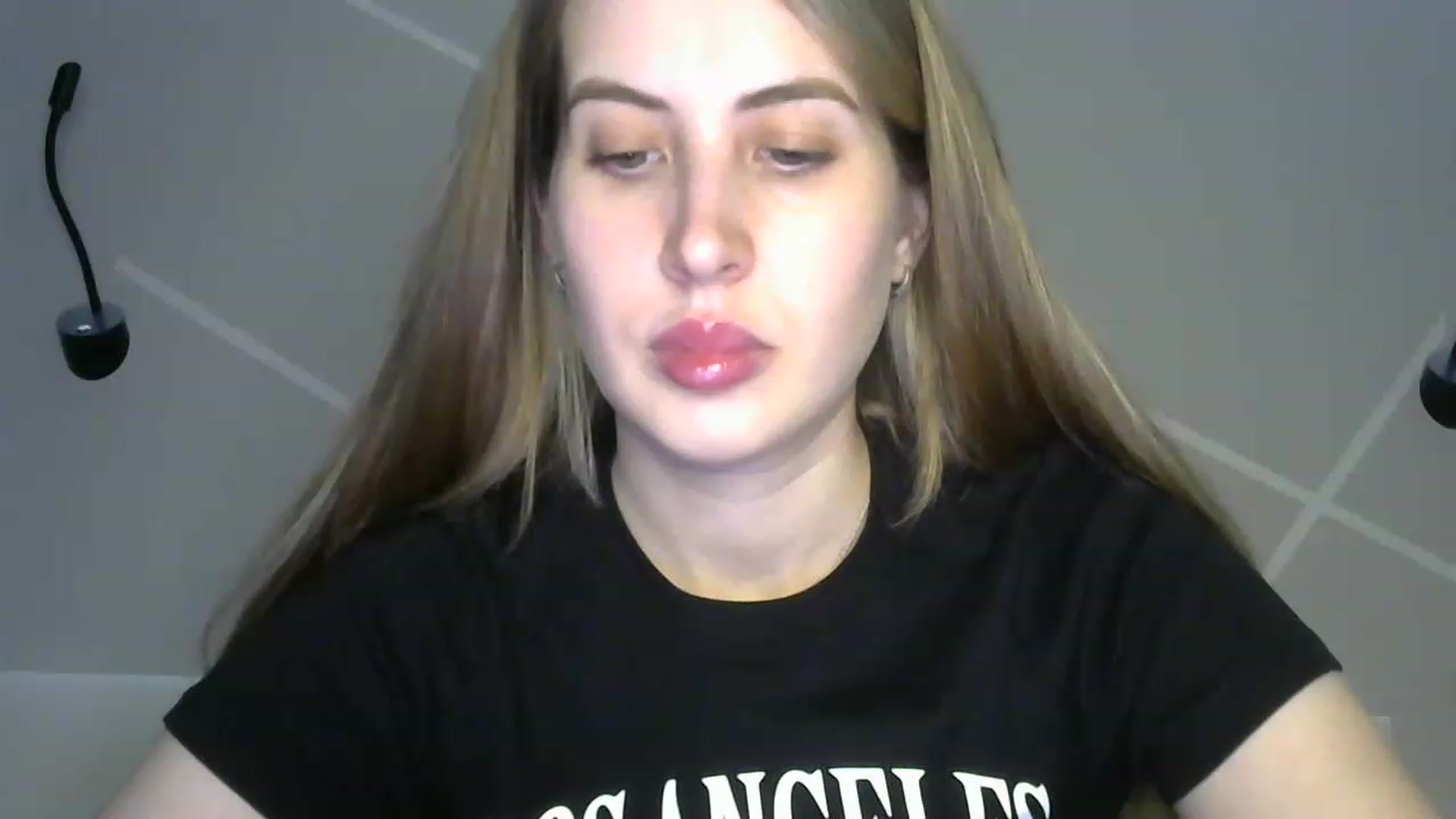 Gallery image thumbnail from MarryCox's myfreecams stream on, 04/06/2023, 10:53 image 5 of 20